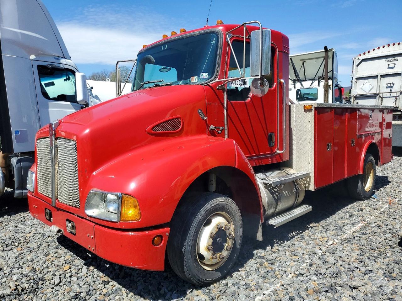 2006 KENWORTH All other VIN 2NKMHD6H46M131716 photo 2