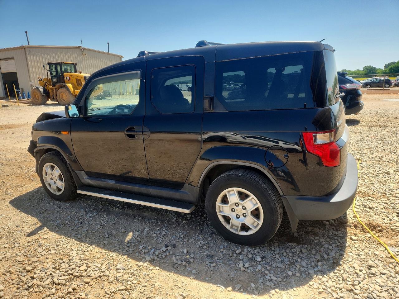 2011 Honda Element VIN 5J6YH1H34BL000644 photo 2