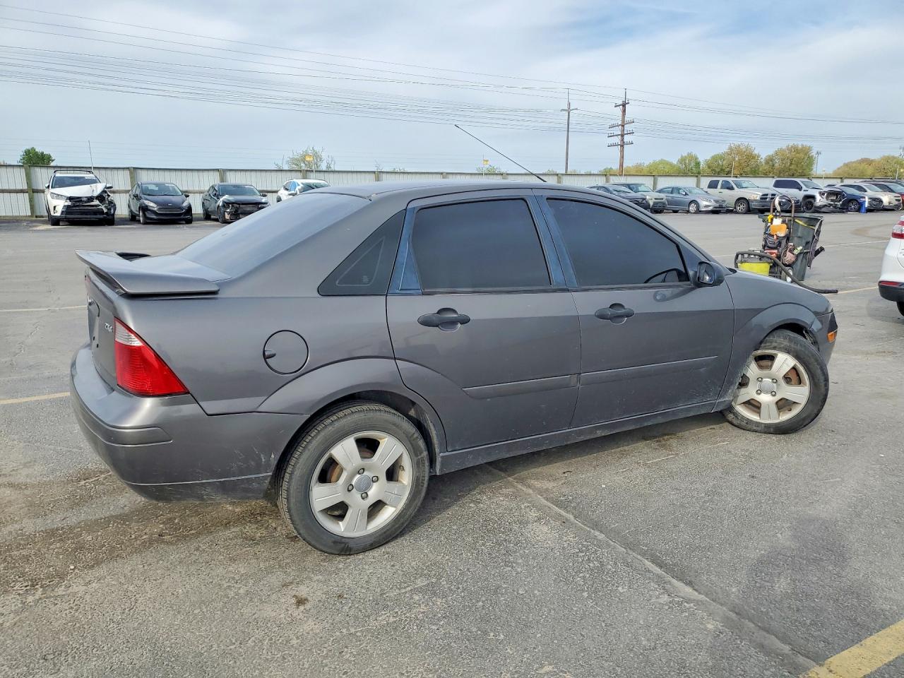 2006 FORD Focus VIN 1FAFP34N16W126733 photo 3