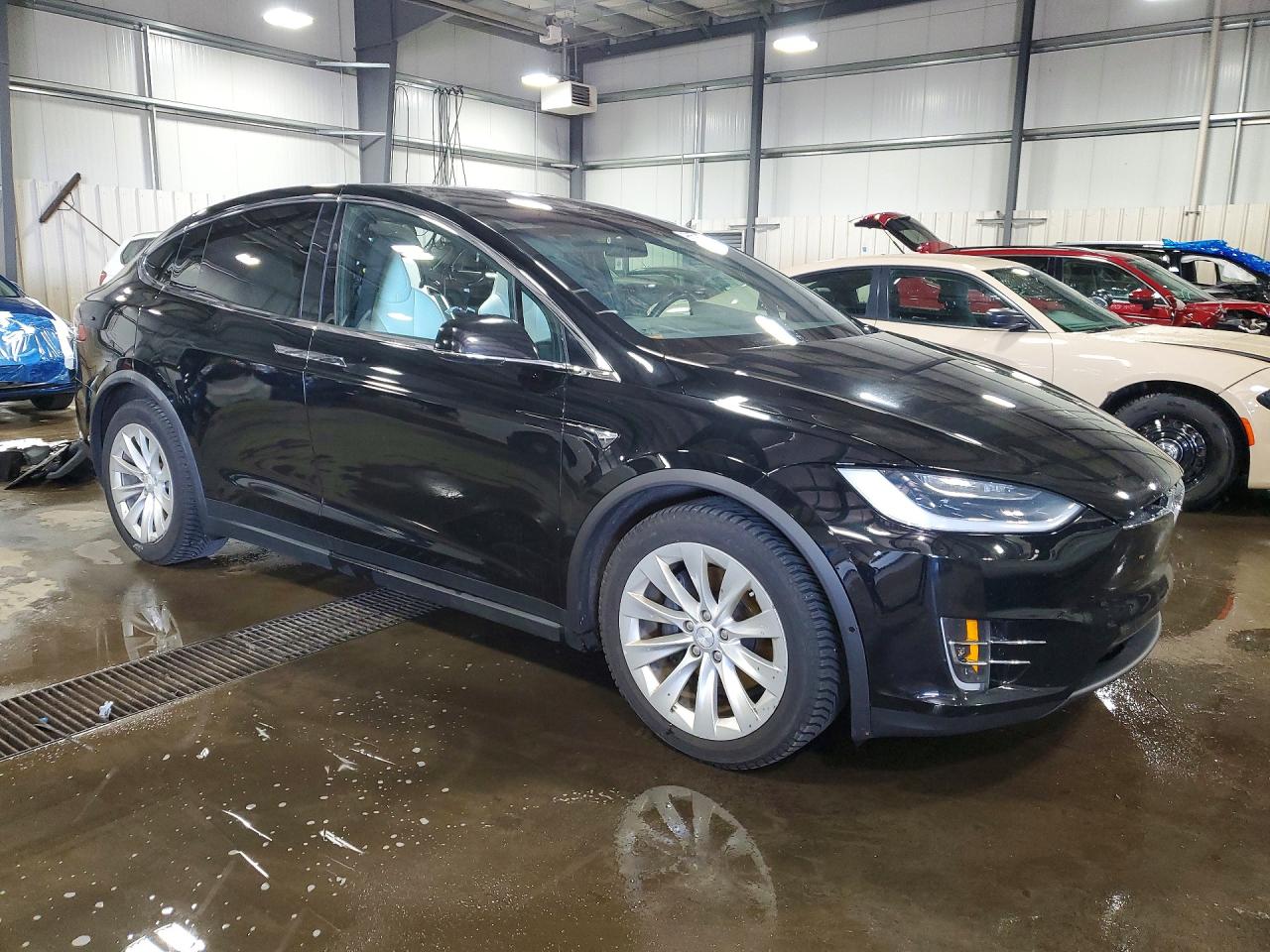 2018 Tesla Model x VIN 5YJXCDE25JF110956 photo 4