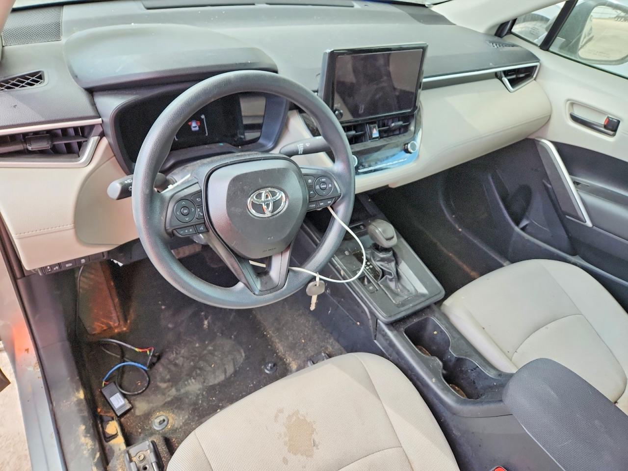 2026 Toyota Corolla cr VIN 7MUAAAAG6TV153993 photo 8