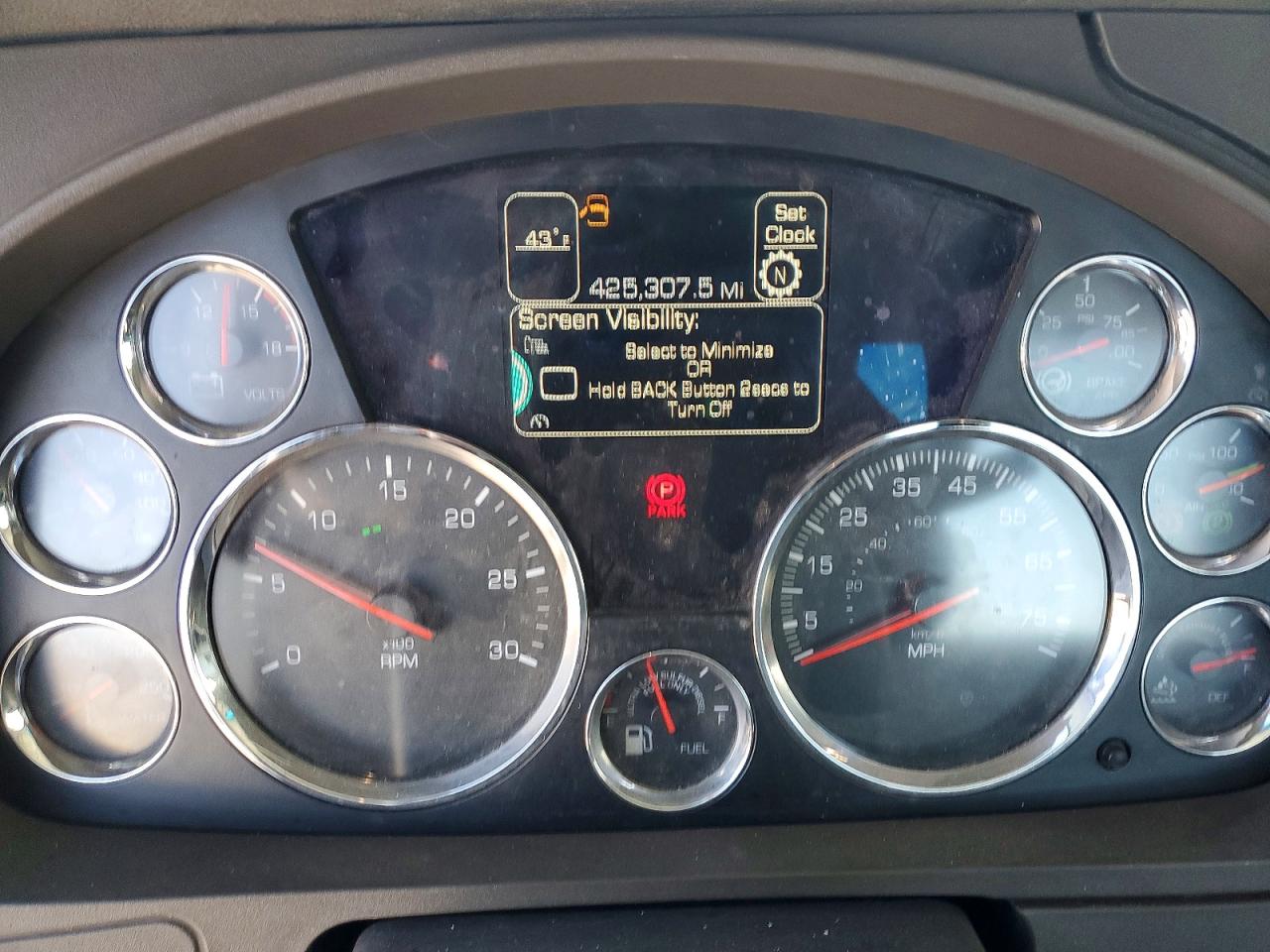 2016 KENWORTH All models VIN 1XKYA48XXGJ496667 photo 8