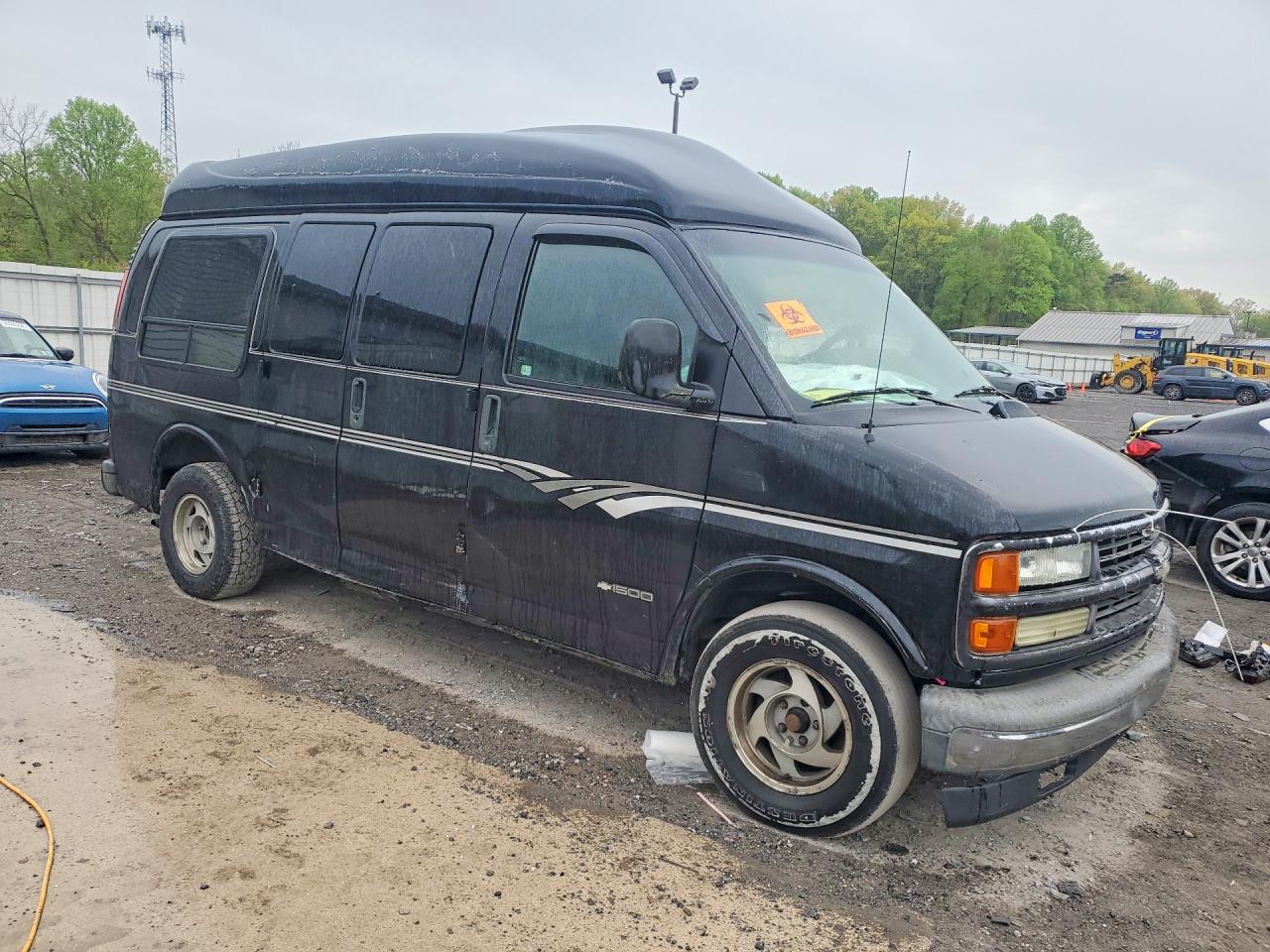 2002 CHEV Express VIN 1GBFG15R121243546 photo 4