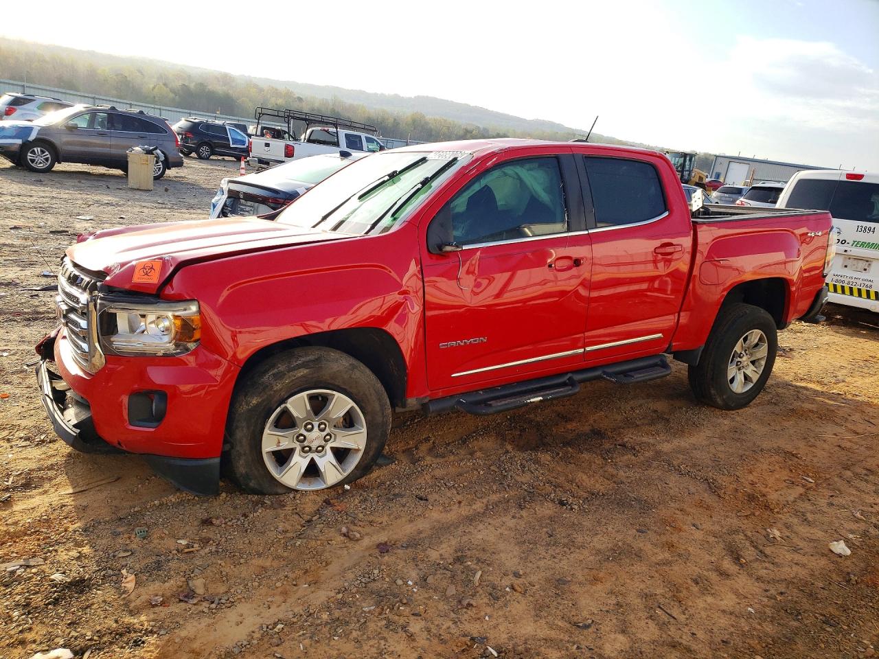 2016 GMC Canyon VIN 1GTG6CE31G1110352 photo 1