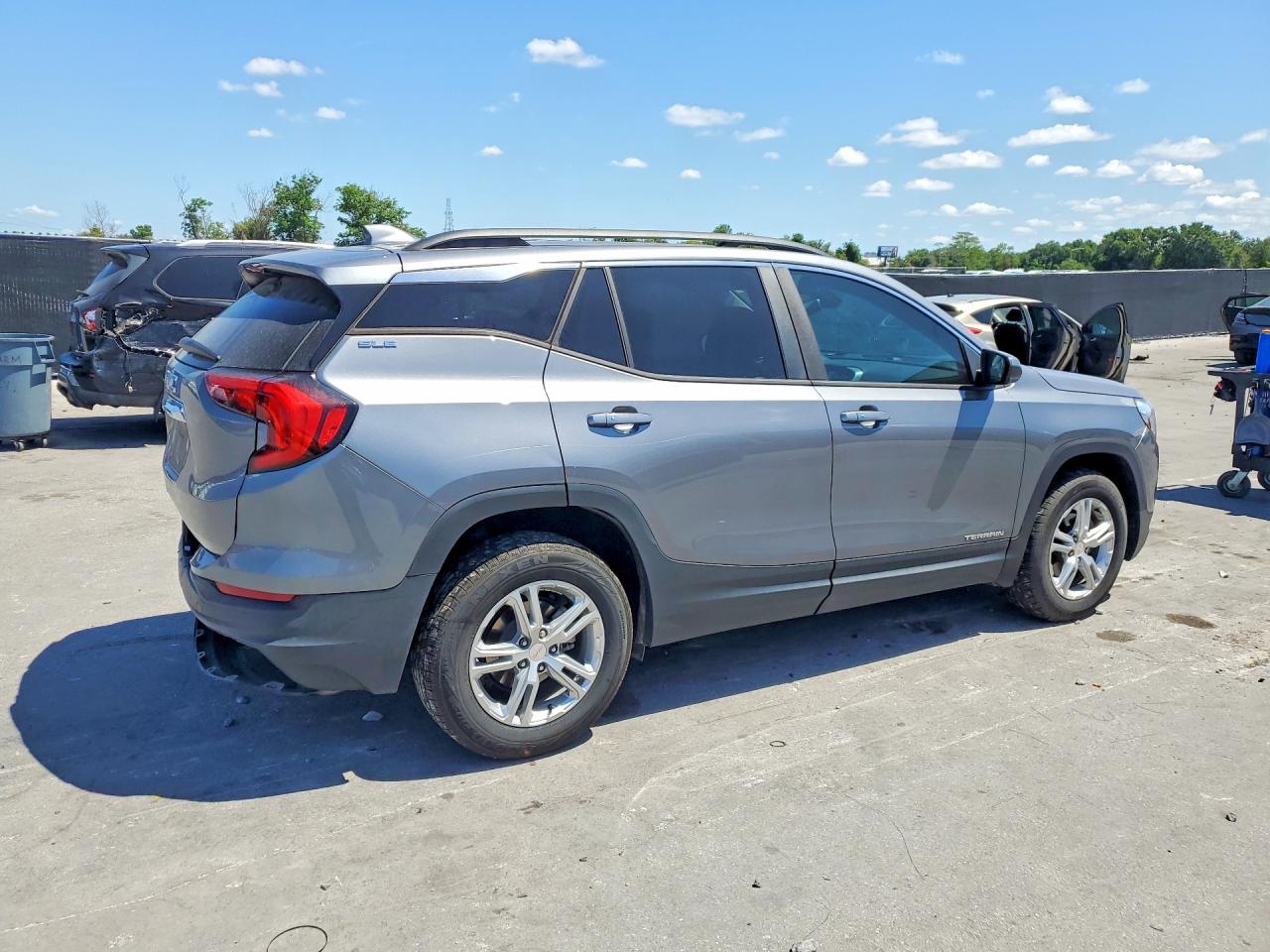 2021 GMC Terrain VIN 3GKALMEV4ML329143 photo 3