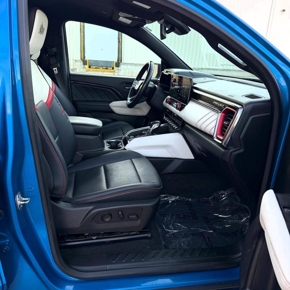 2024 GMC Canyon VIN 1GTP6EEK5R1230788 photo 5