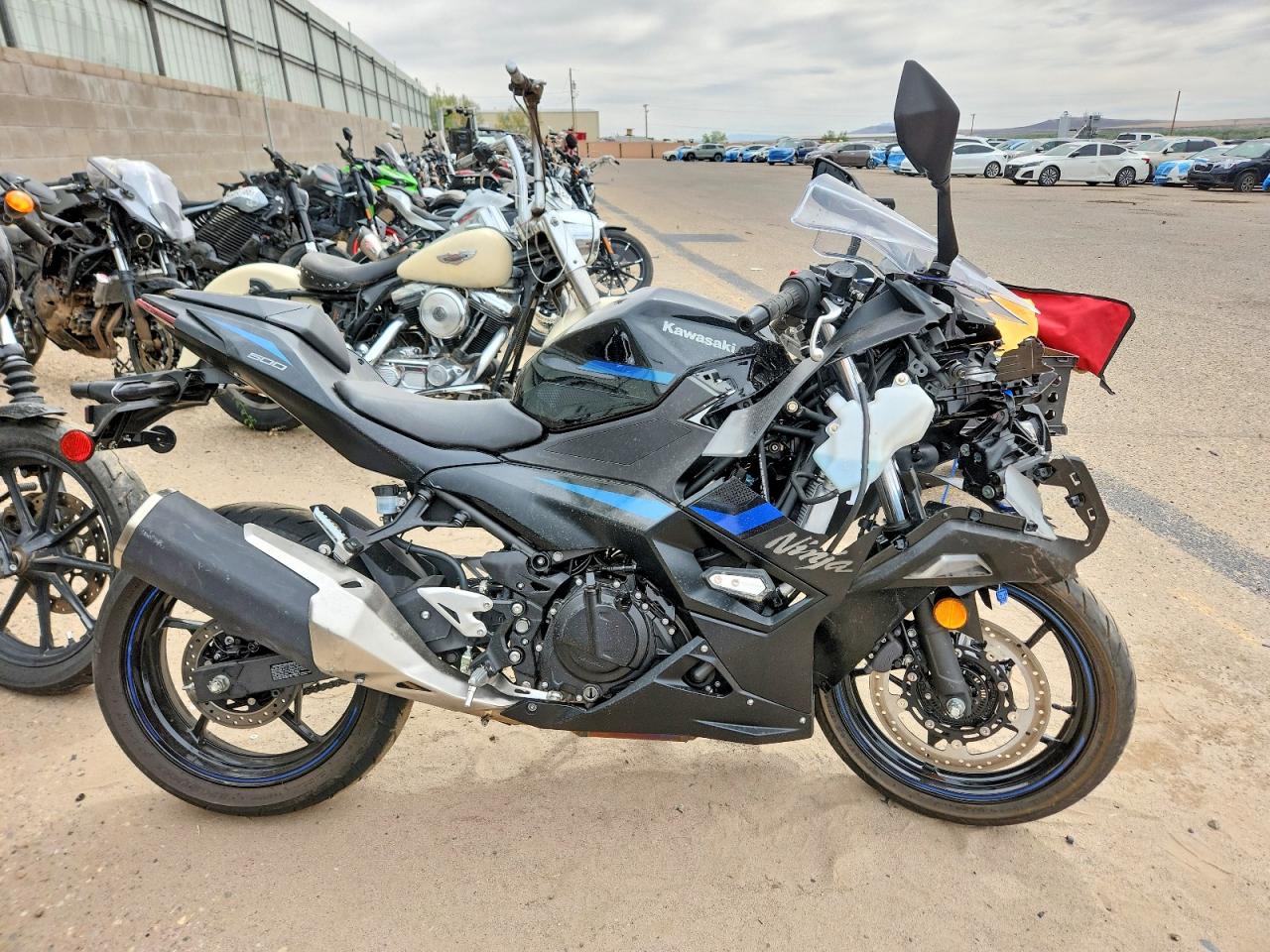 2025 Kawasaki Ex VIN ML5EXGJ12SDA68102 photo 1