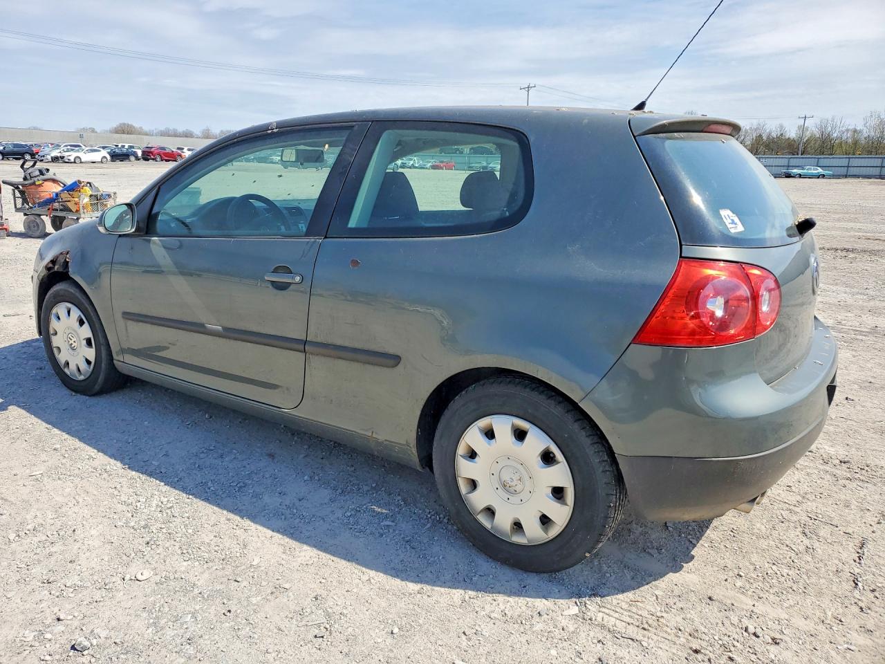 2008 Volkswagen Rabbit VIN WVWBA71K38W315205 photo 2