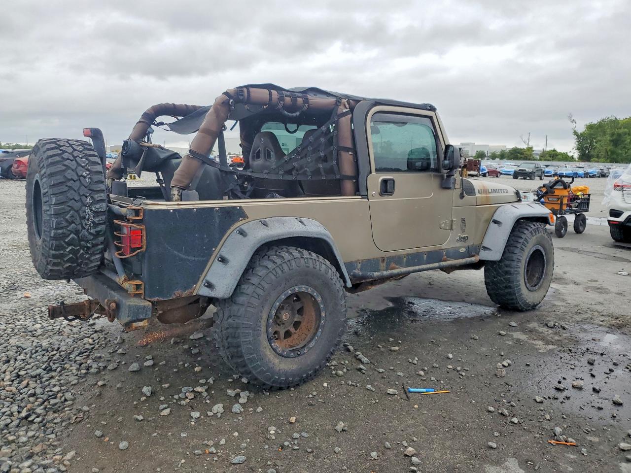 2004 Jeep Wrangler / VIN 1J4FA49S04P759354 photo 3