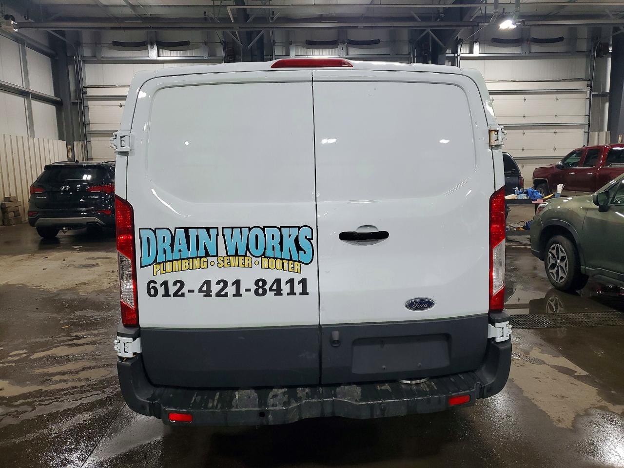 2017 Ford Transit VIN 1FTYR1YM8HKB33224 photo 6