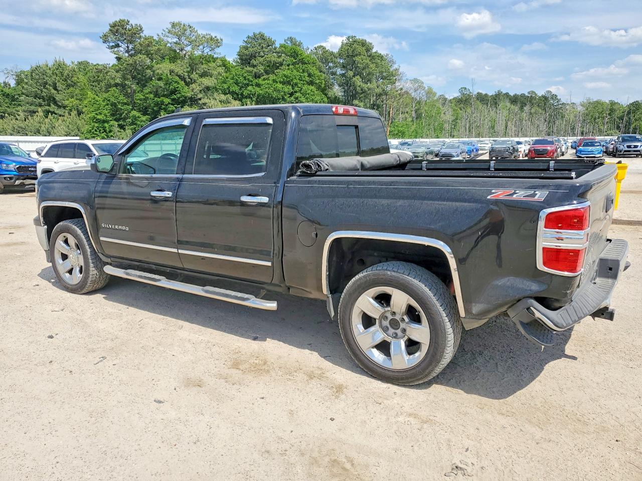2015 Chev Silverado VIN 3GCPCSECXFG140694 photo 2