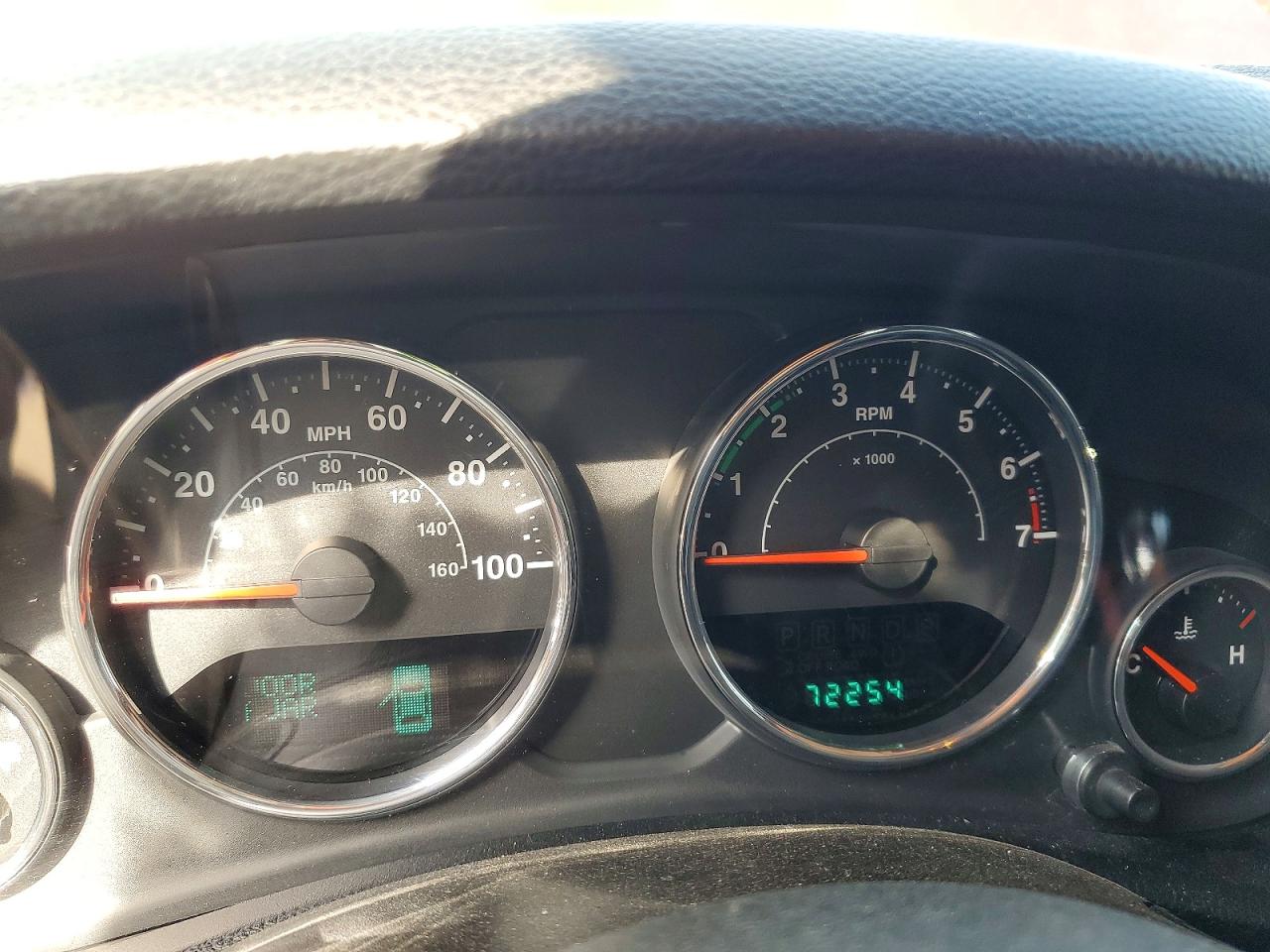 2012 Jeep Wrangler / VIN 1C4GJWAG5CL270046 photo 9