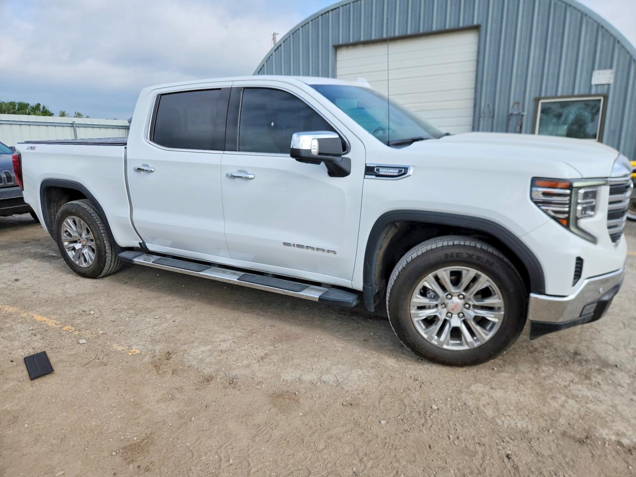 2022 GMC SIERRA VIN 1GTUUDET4NZ551132 photo 4