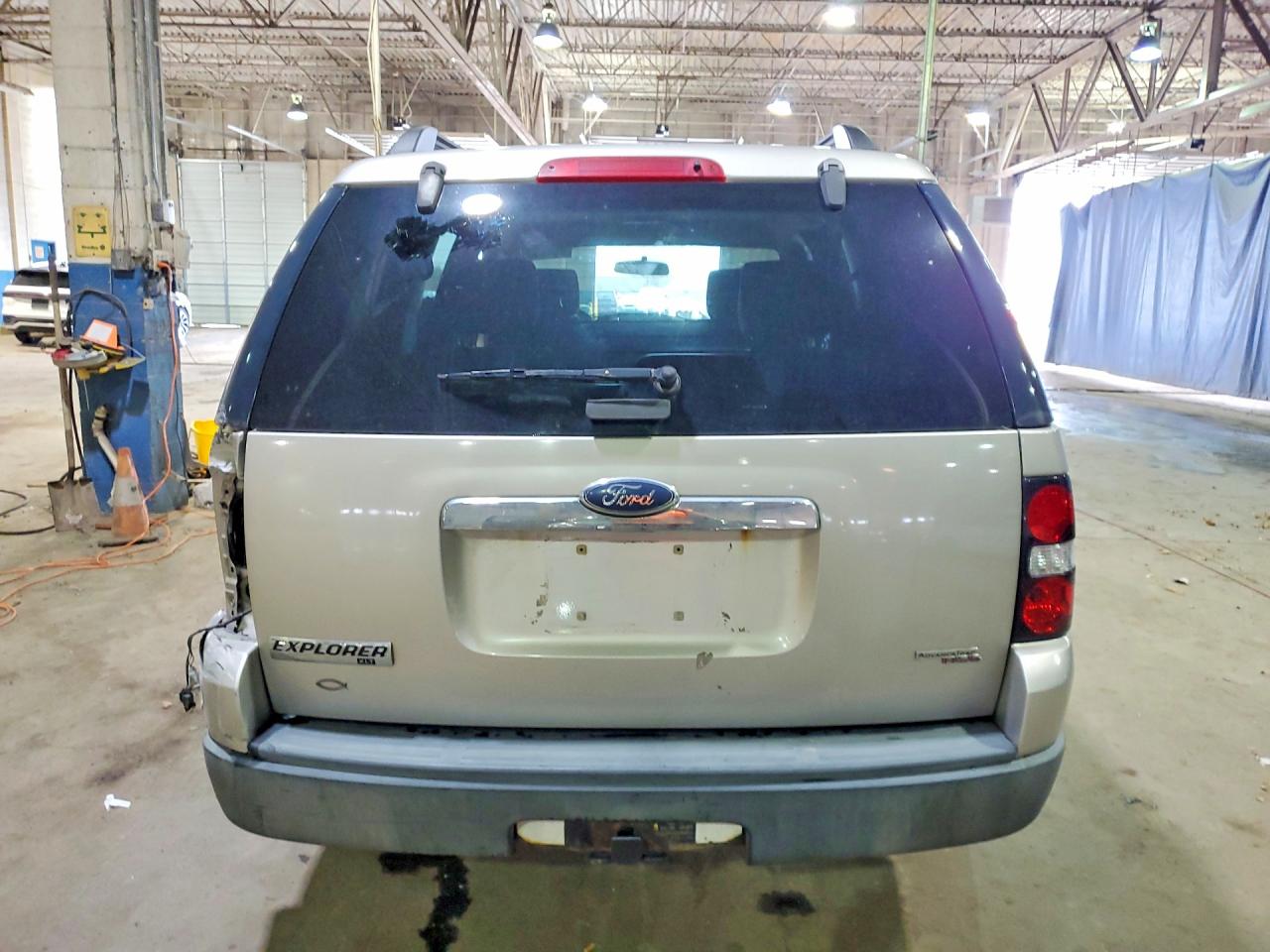 2007 Ford Explorer VIN 1FMEU73887UA97189 photo 6