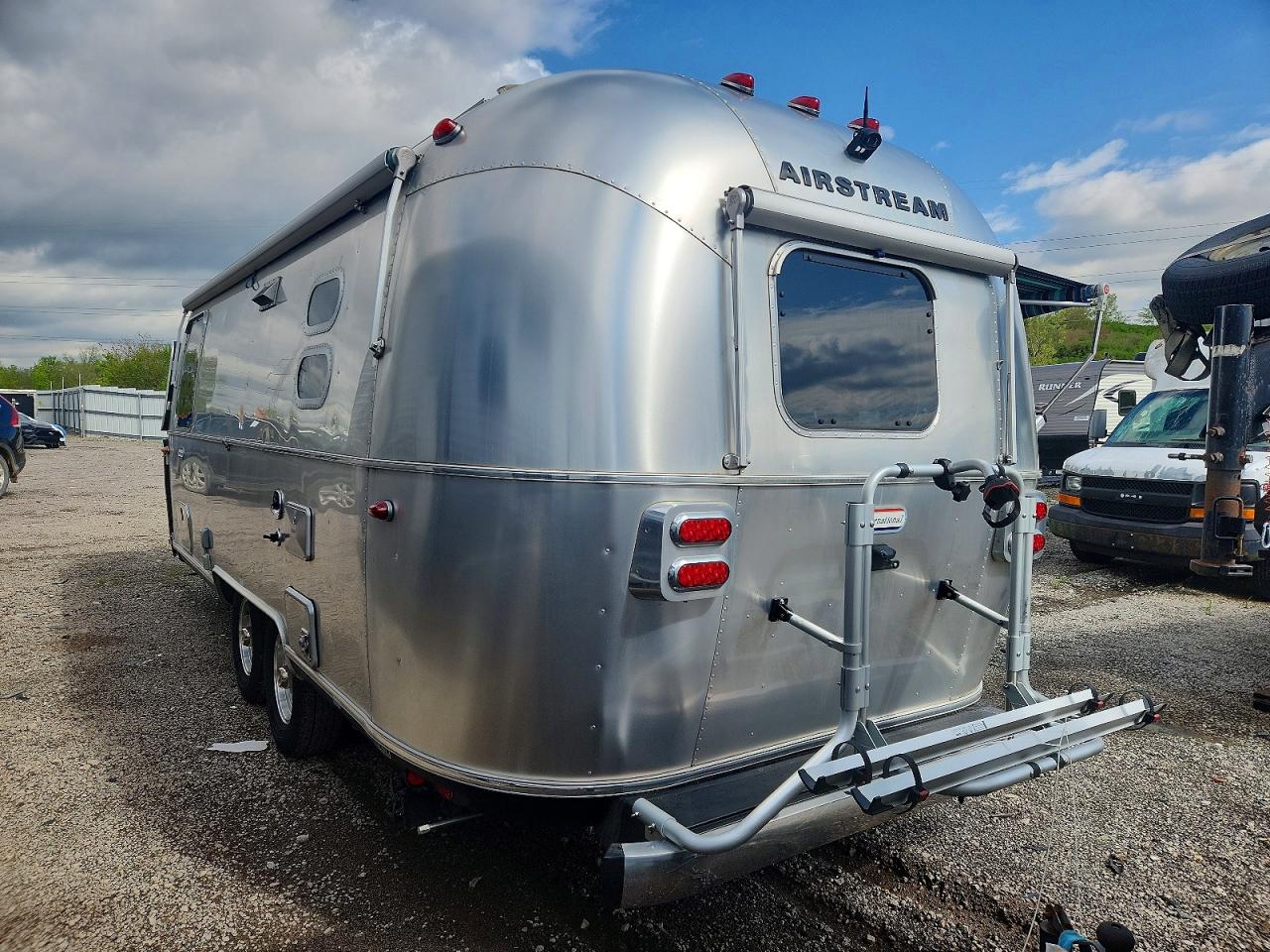 2023 AIRSTREAM Internatio VIN 1STKFAG28PJ564490 photo 3