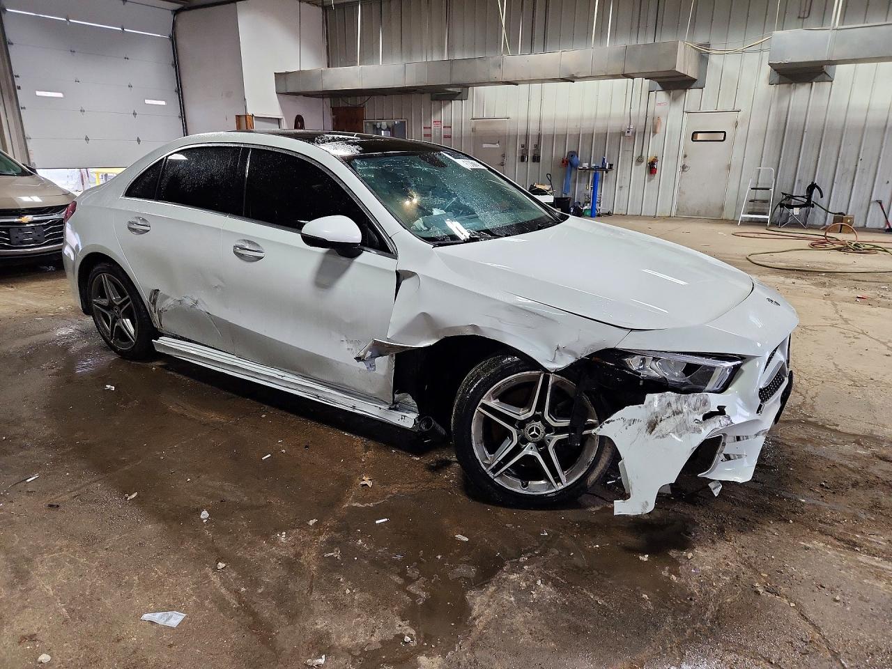 2020 Mercedes-Benz A-class VIN W1K3G4FB5LW044009 photo 4