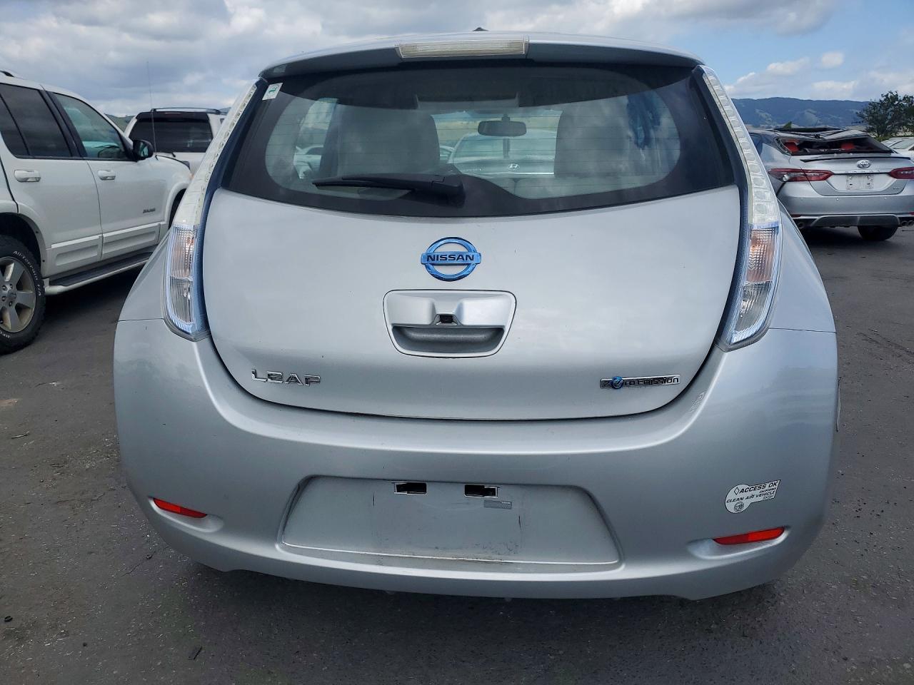2011 NISS Leaf VIN JN1AZ0CPXBT007898 photo 6