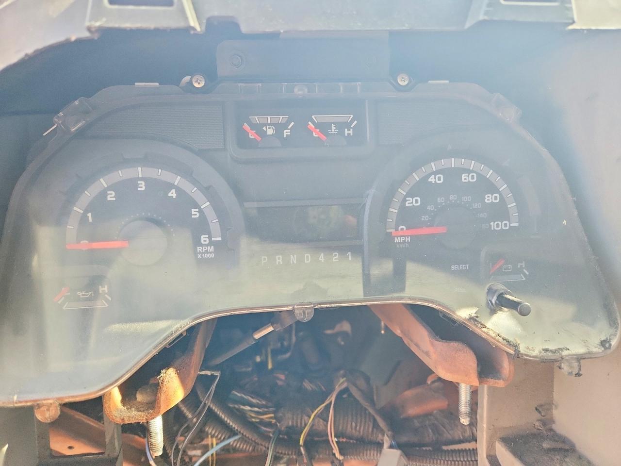 2016 Ford Econoline VIN 1FDFE4FS1GDC08351 photo 9