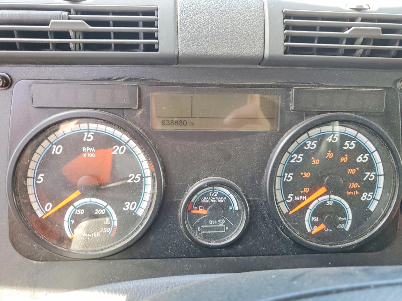 2017 FREIGHTLINER All other VIN 1FUJGHDV0HLHL2171 photo 8