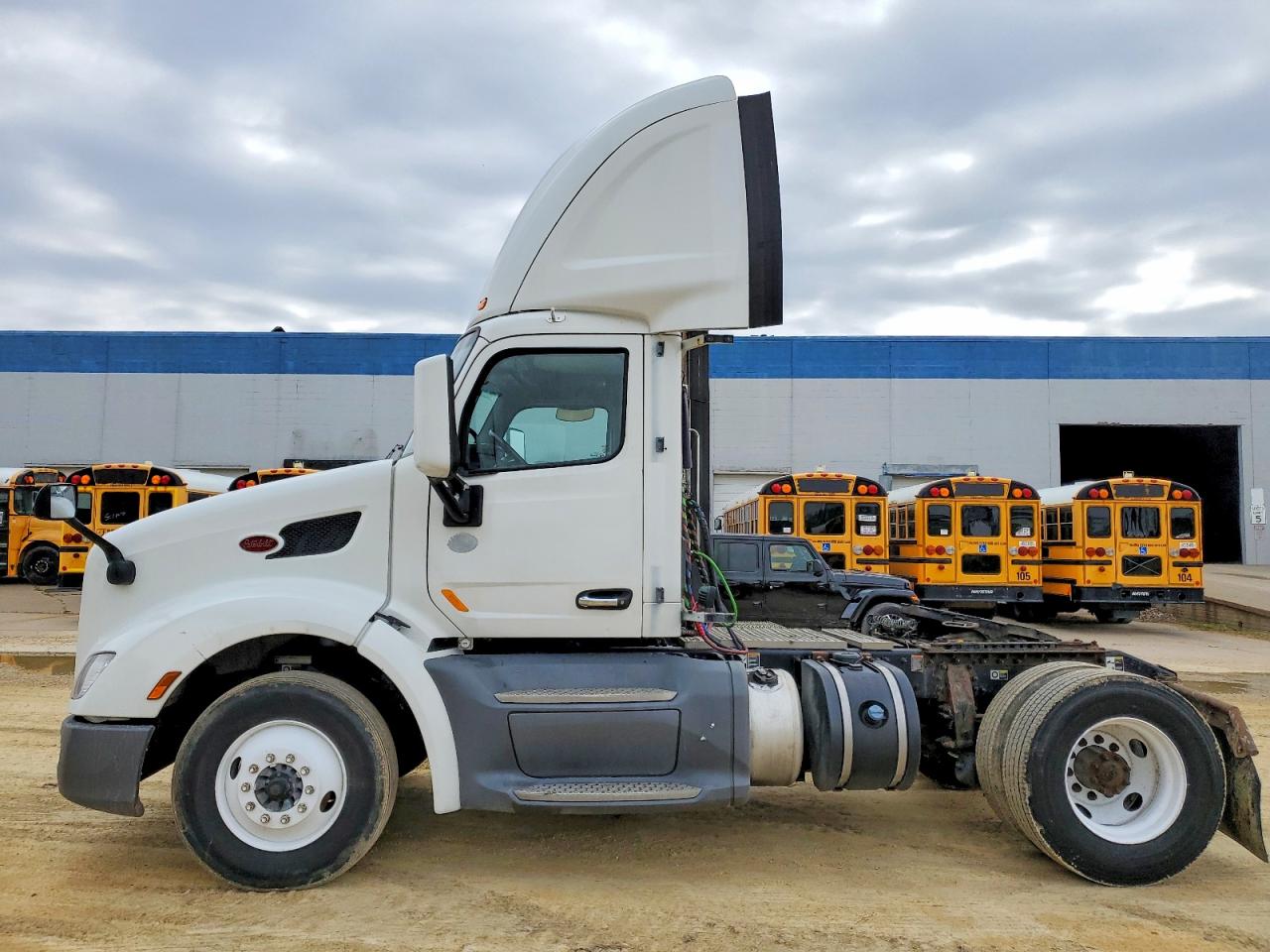 2017 PETERBILT All other VIN 1XPBA48X4HD428445 photo 9