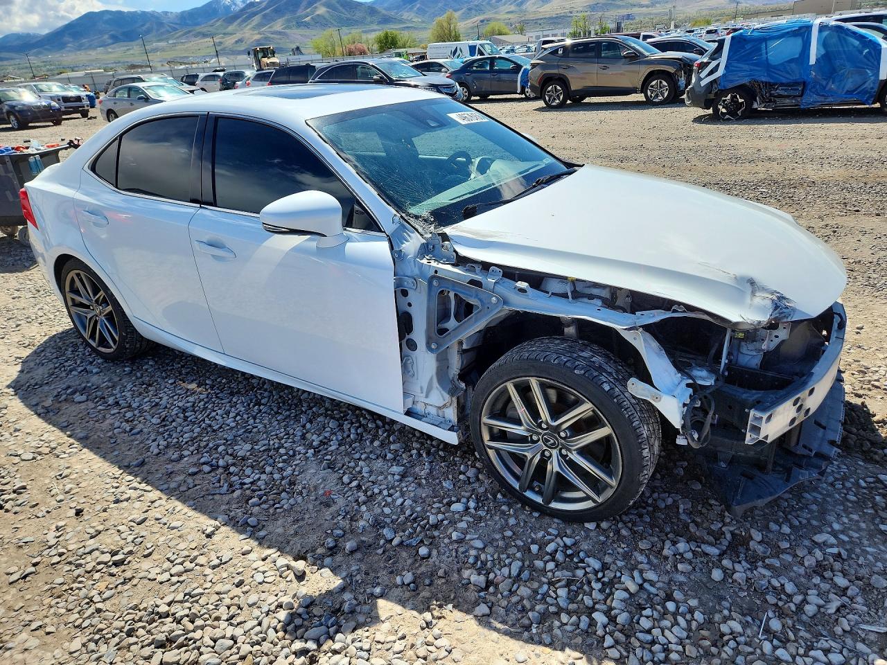 2017 Lexus Is VIN JTHCM1D26H5020690 photo 4