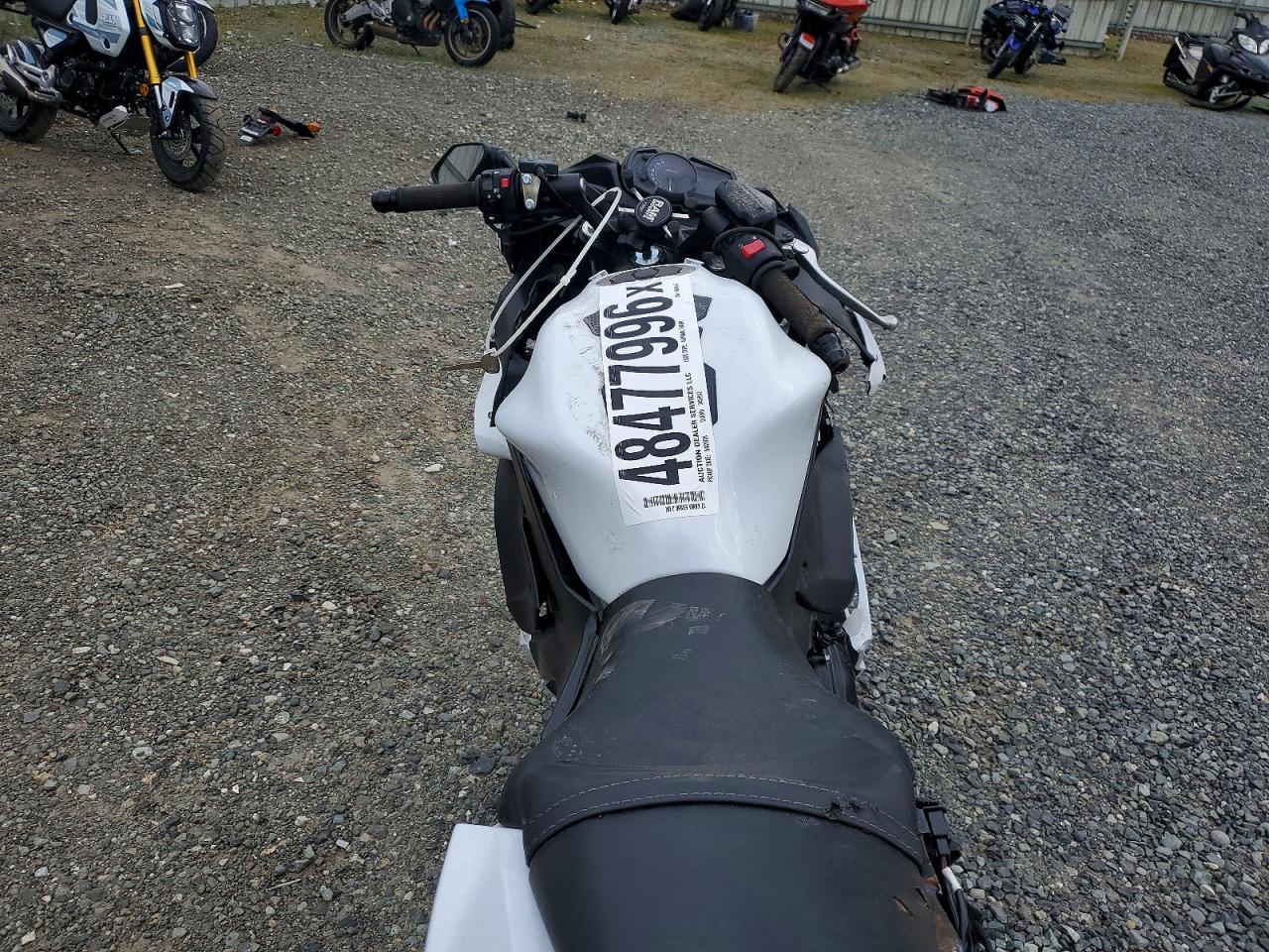 2017 Kawasaki Ex VIN JKAEXEJ16HDA01645 photo 6