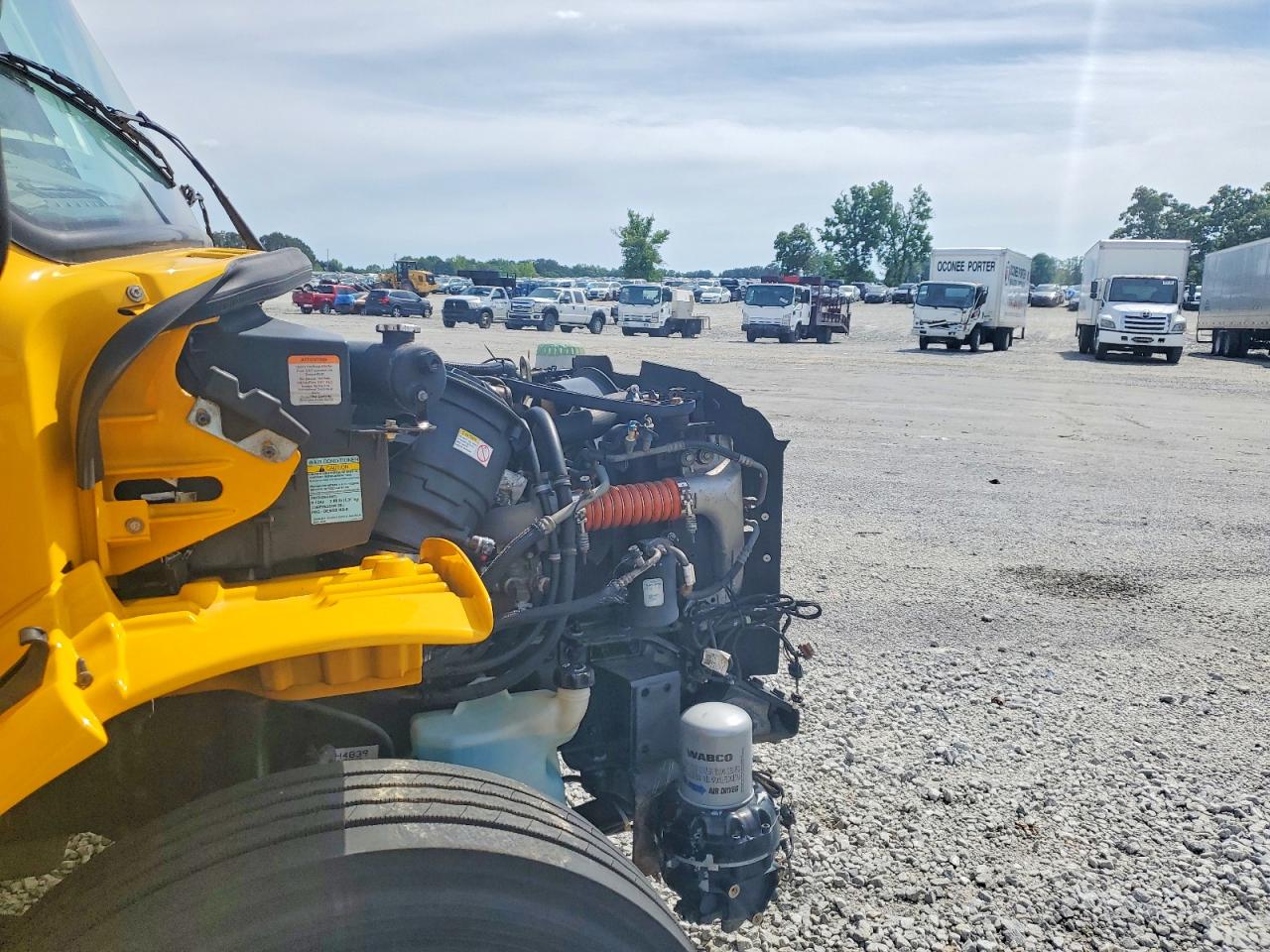 2018 FREIGHTLINER All other VIN 1FVACWFB2JHJH4839 photo 9