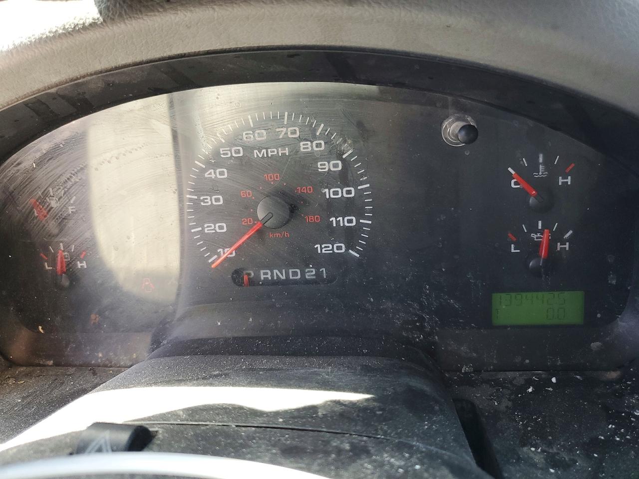 2004 Ford F150 VIN 1FTRF12W34NA40482 photo 9