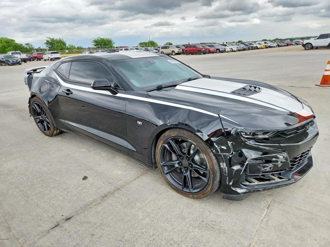 2021 Chevrolet Camaro VIN 1G1FH1R79M0129779 photo 4