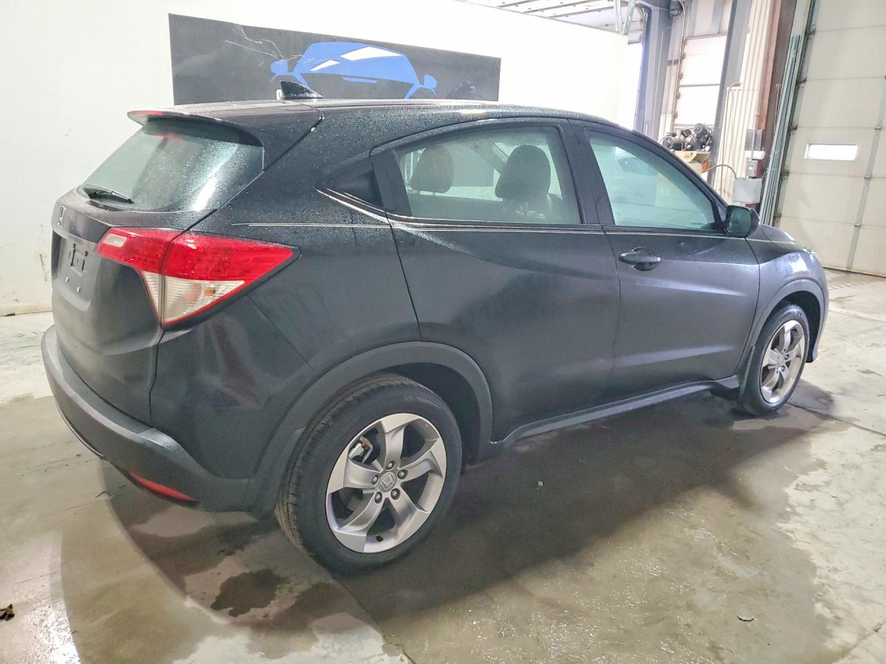 2022 Honda Hr-v VIN 3CZRU5H32NM707137 photo 3