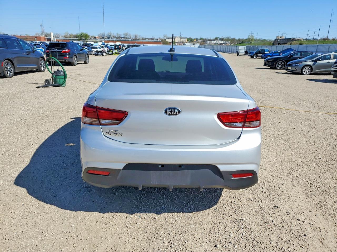2018 Kia Rio VIN 3KPA24AB2JE058805 photo 6
