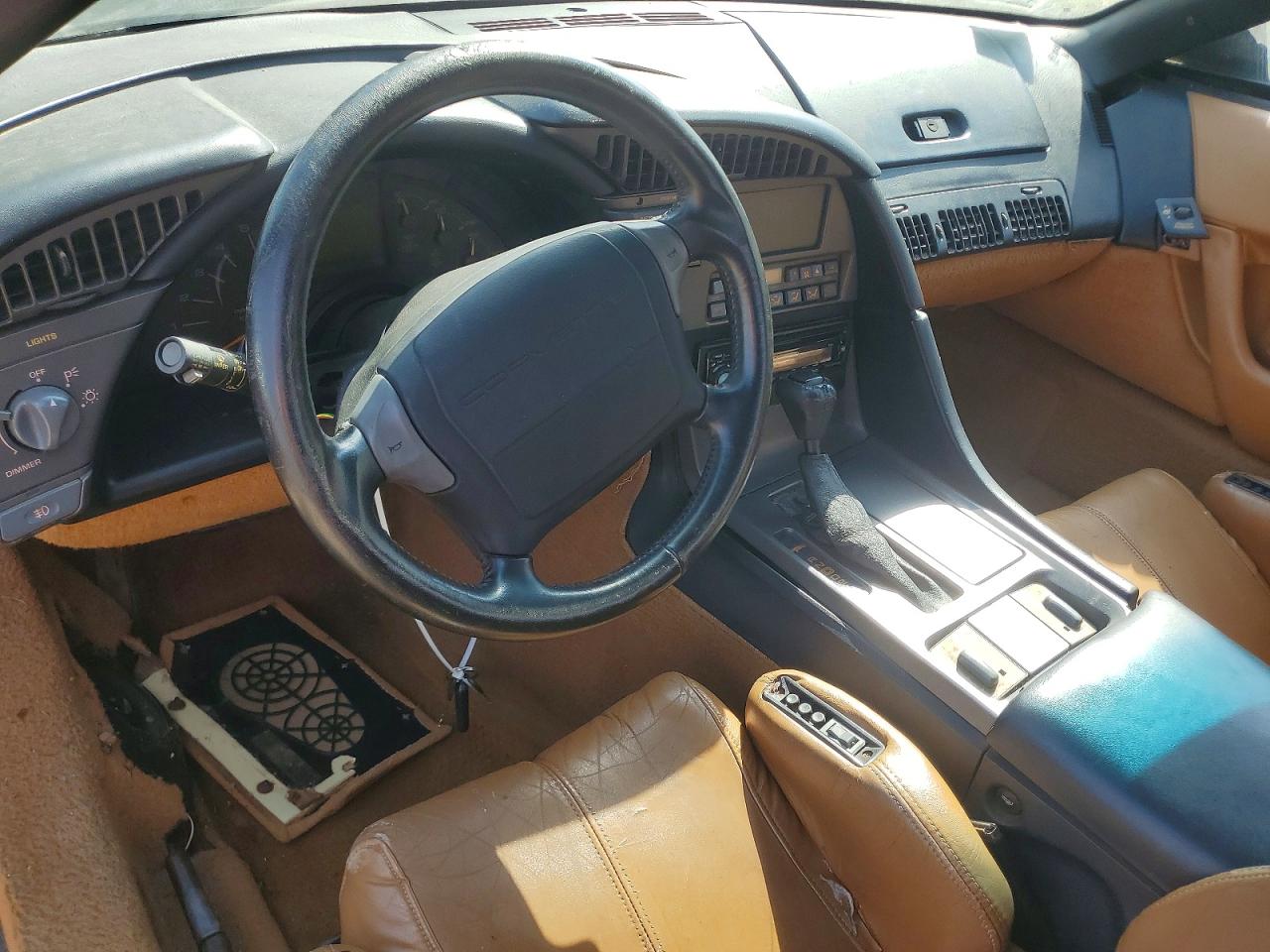 1990 Chevrolet Corvette VIN 1G1YY3381L5120520 photo 8