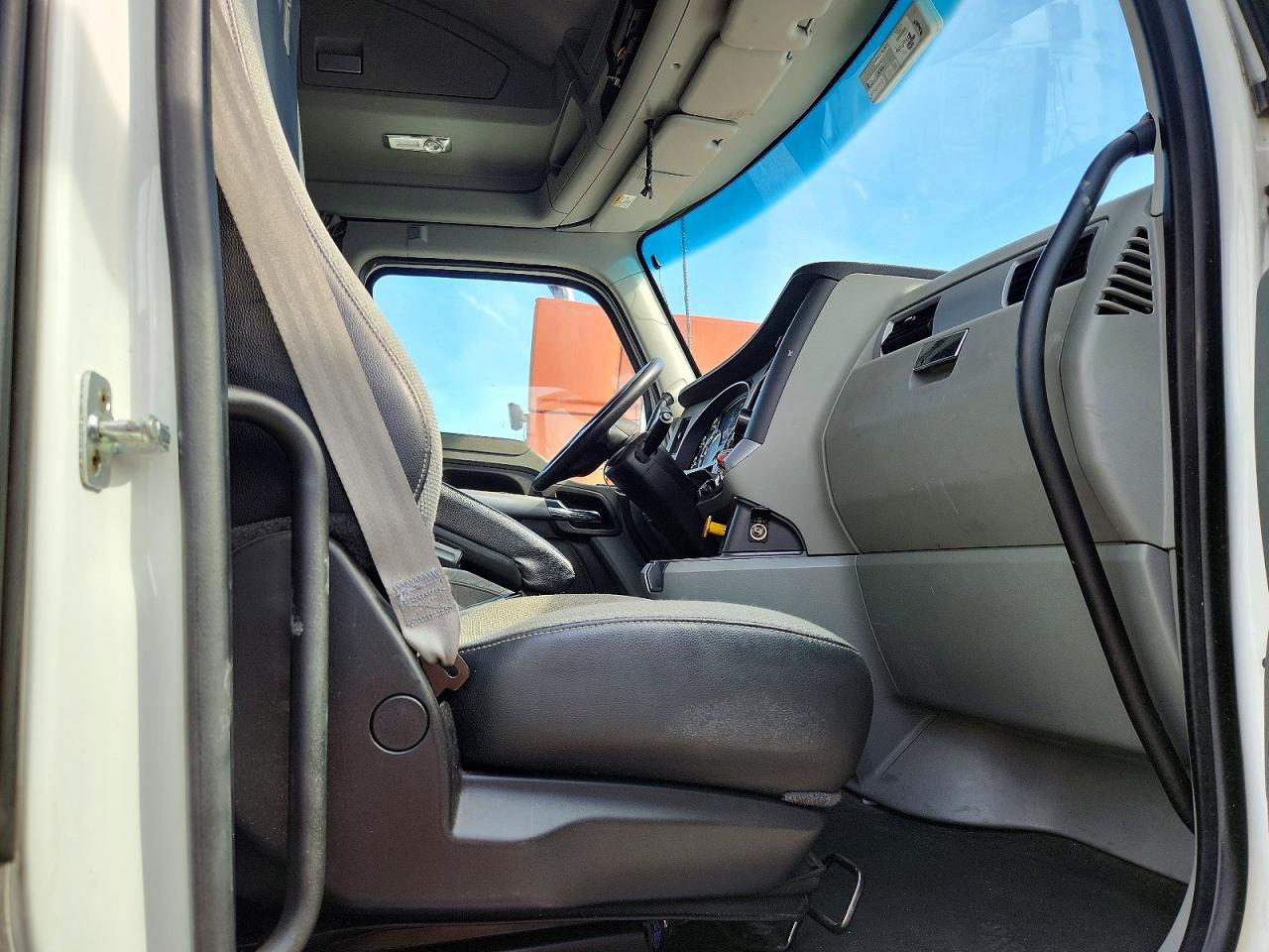 2020 KENWORTH All other VIN 1XKYDP9X0LJ311141 photo 9