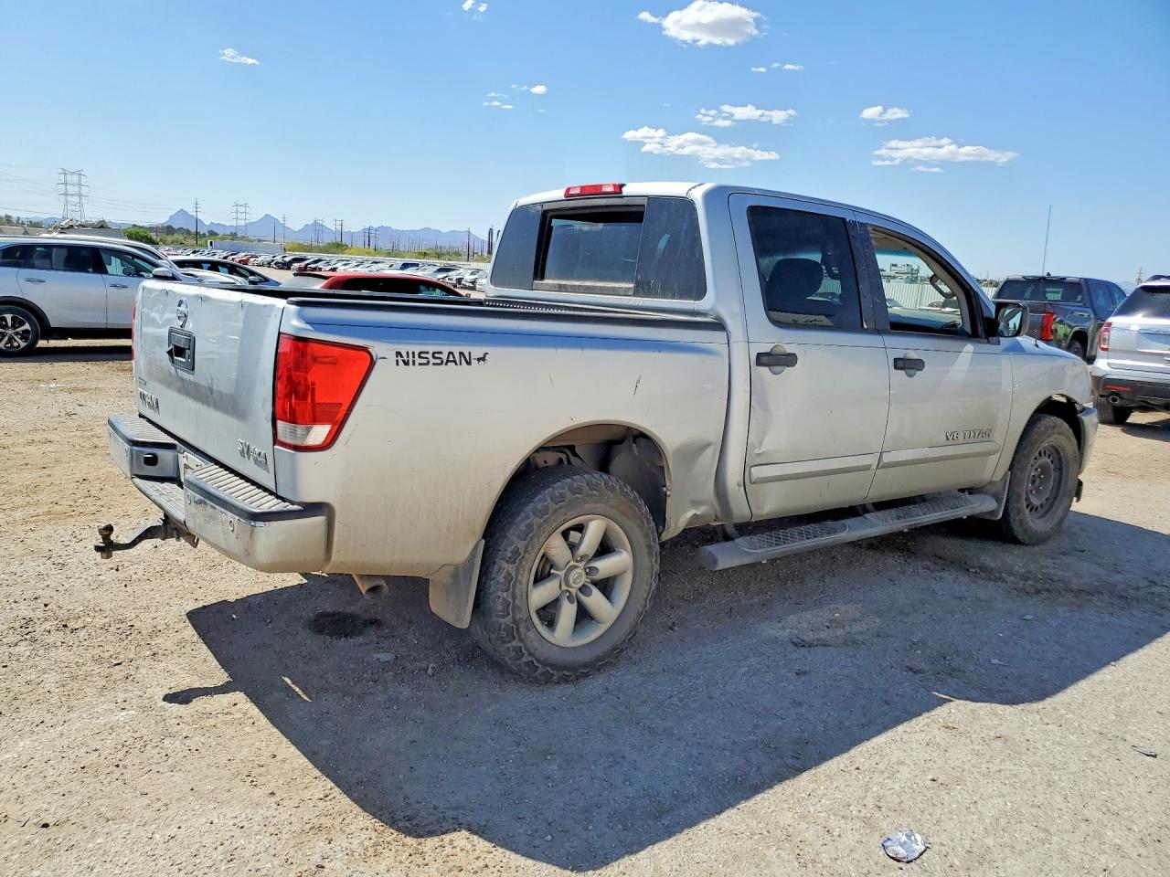 2014 Nissan TITAN VIN 1N6AA0EC1EN514290 photo 3