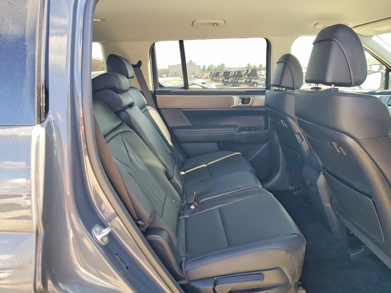 2025 Hyundai Santa fe VIN 5NMP24GL3SH090196 photo 11