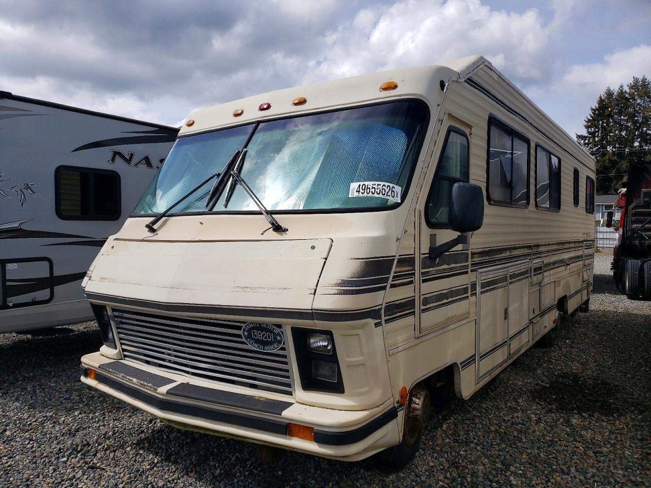 1987 GSCI Motorhome VIN 1GDKP37W8H3505449 photo 2