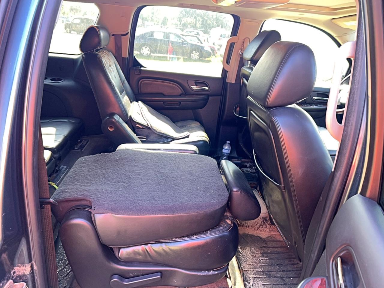 2009 Cadillac Escalade VIN 1GYFC26249R101597 photo 6