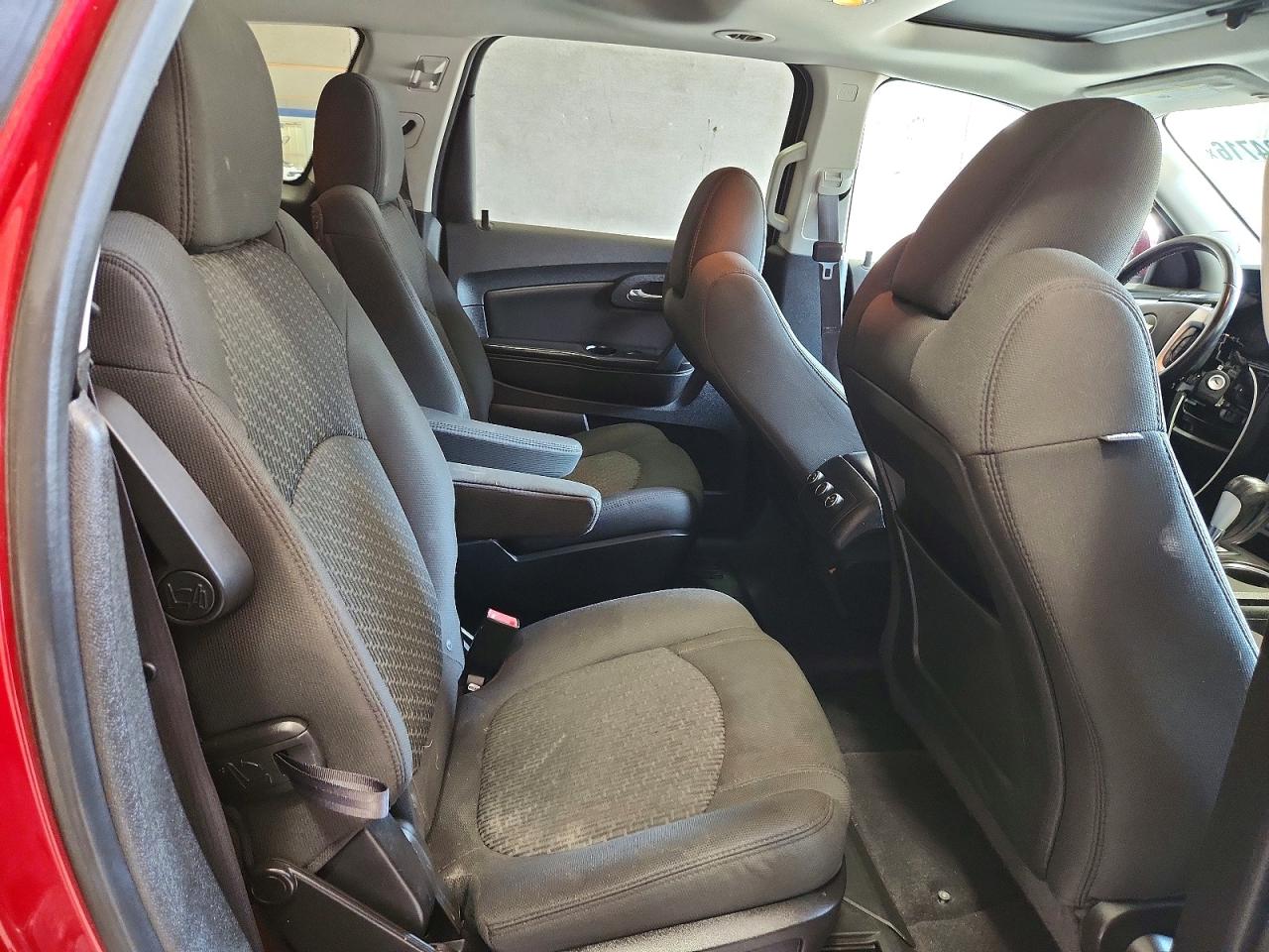 2012 Chevrolet Traverse VIN 1GNKVGED0CJ124824 photo 11