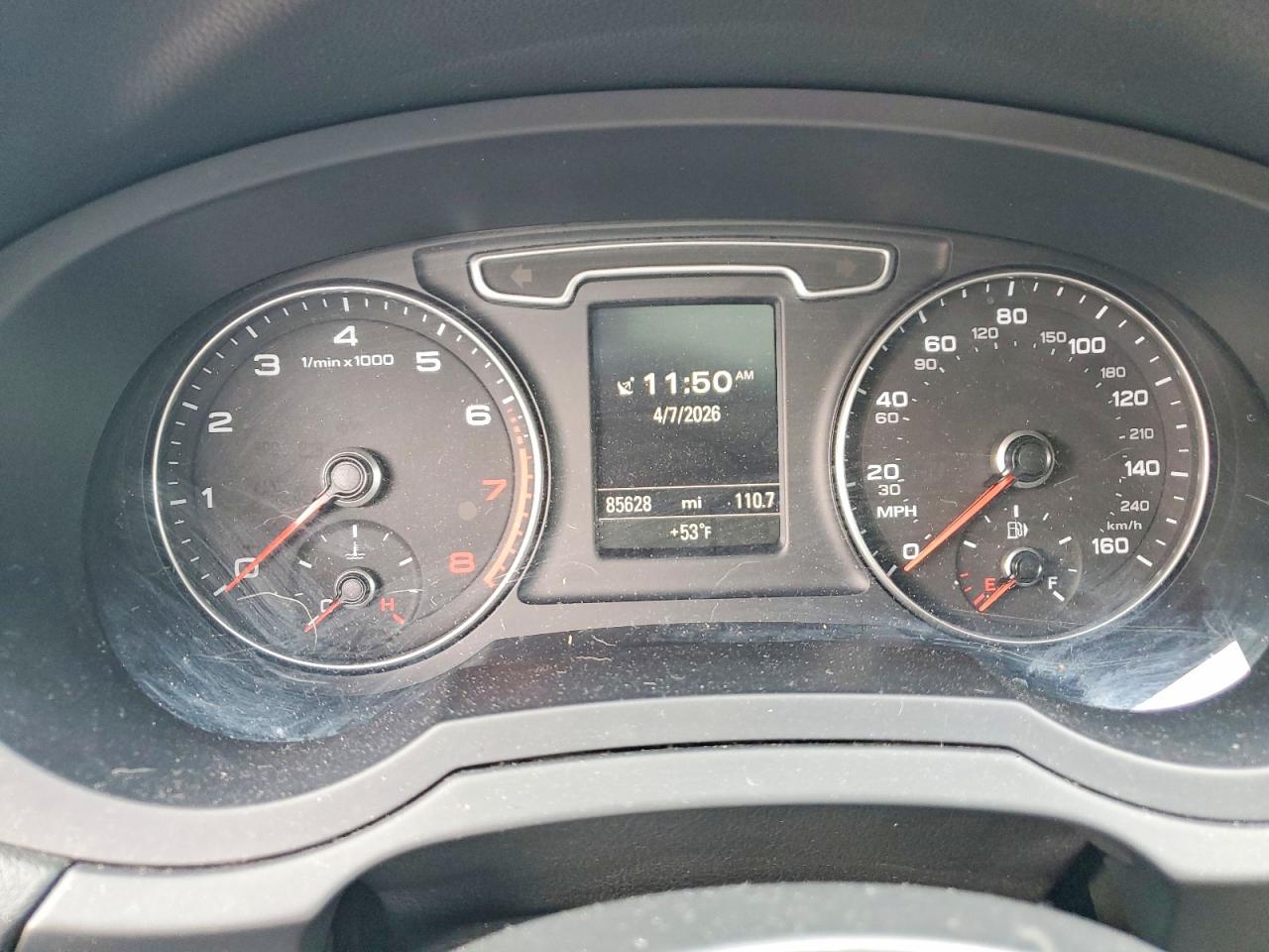 2015 Audi Q3 VIN WA1GFCFS1FR007898 photo 9