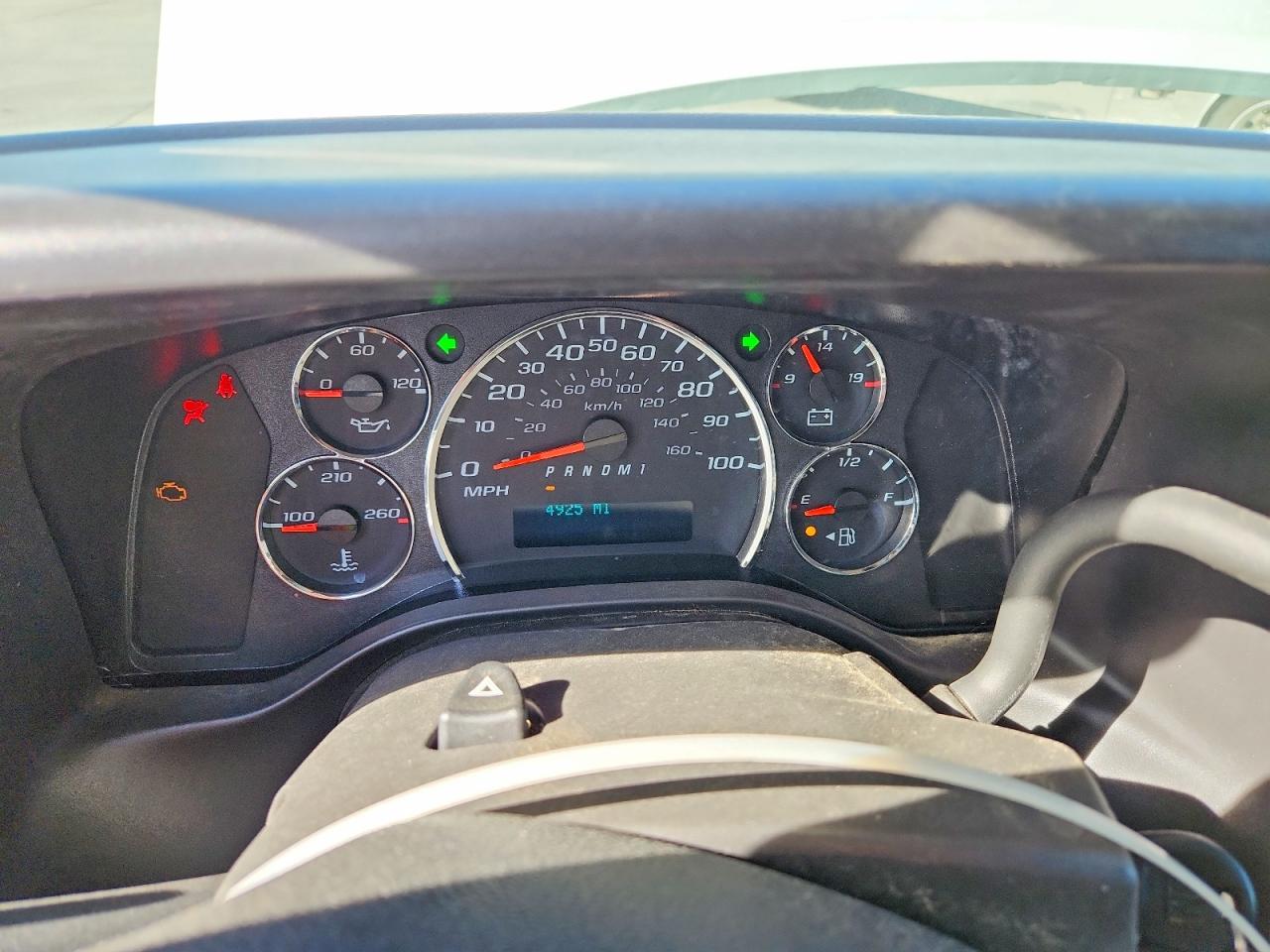 2024 GMC Savana VIN 1GTW7AFP0R1234484 photo 9