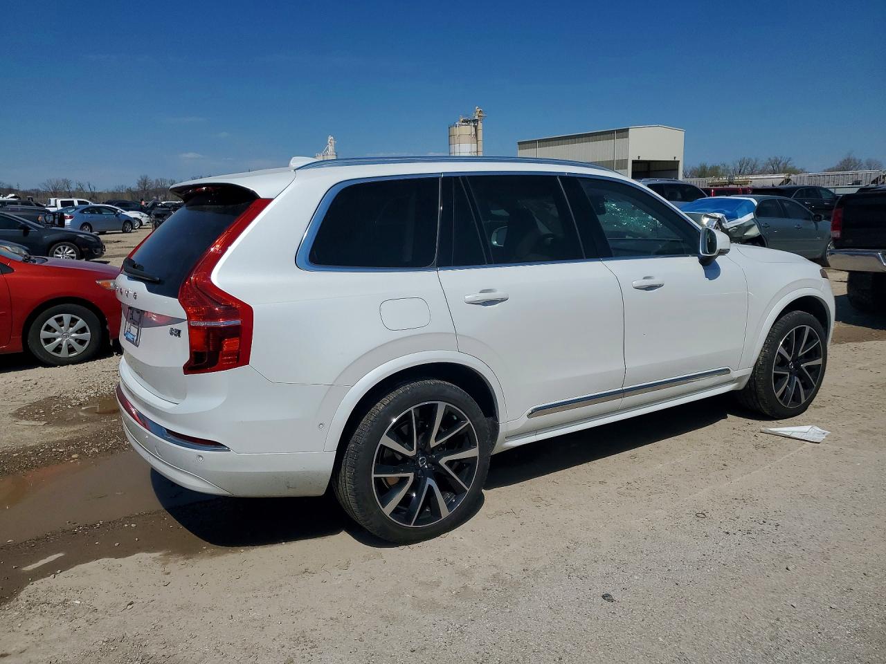 2023 VOLV Xc90 VIN YV4L12PN3P1904661 photo 3