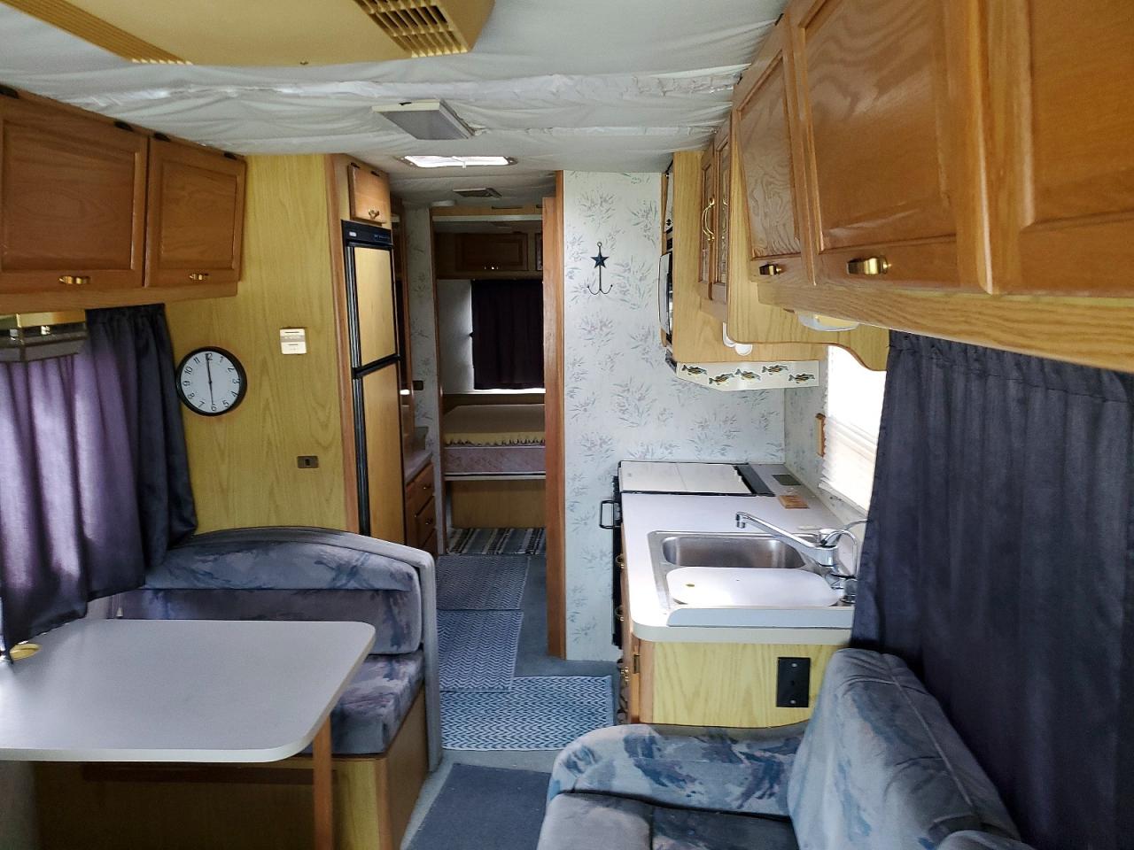 1992 WINNEBAGO Itasca VIN 1GBKP37N3M3312376 photo 6