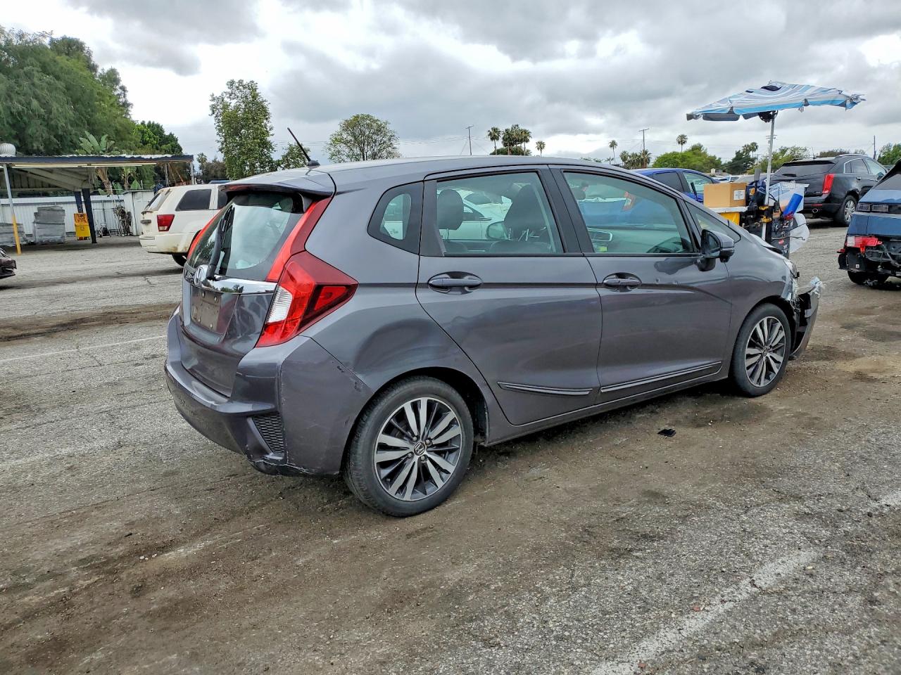 2017 Honda Fit VIN 3HGGK5H89HM710346 photo 3