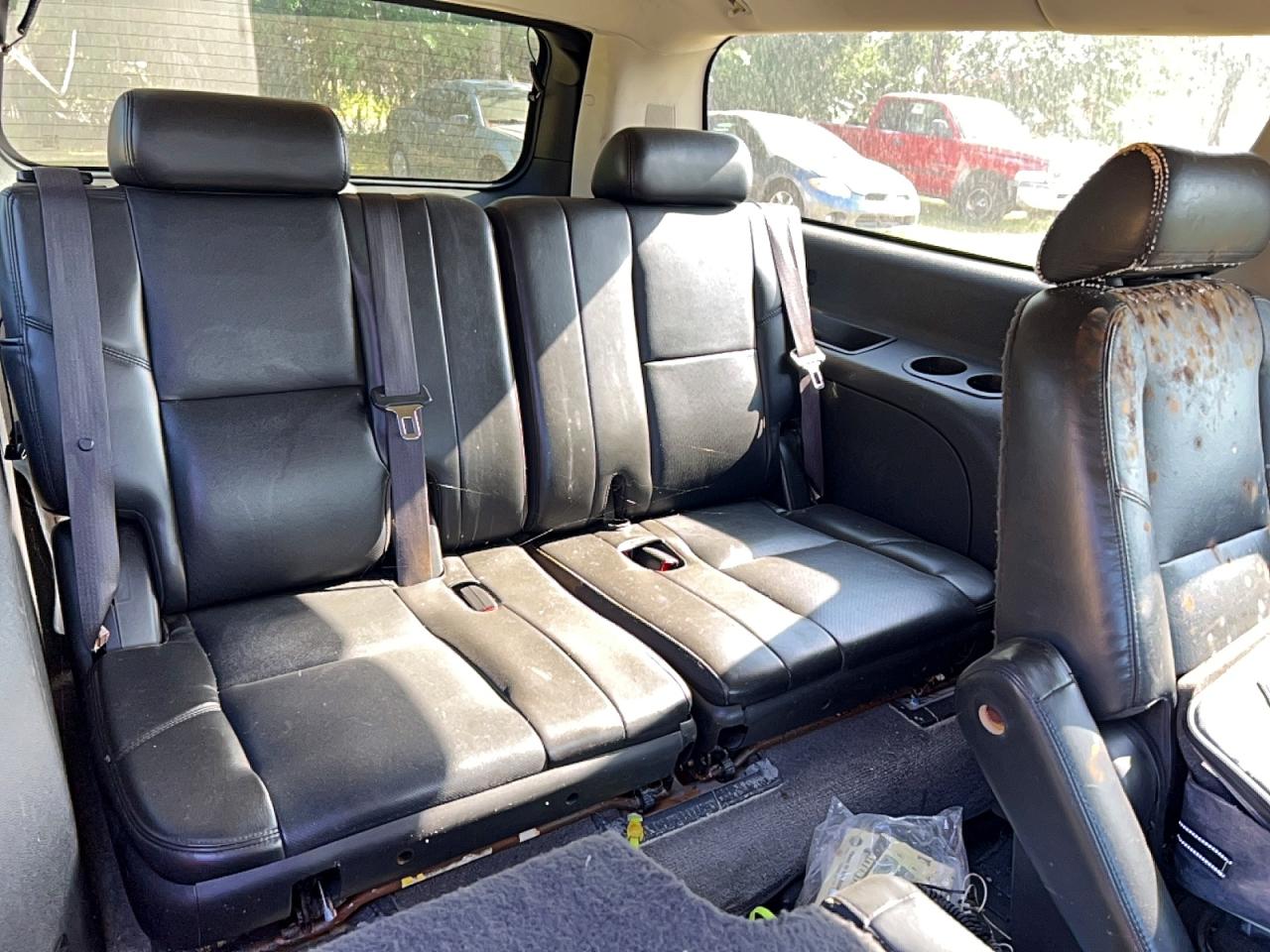 2009 Cadillac Escalade VIN 1GYFC26249R101597 photo 11