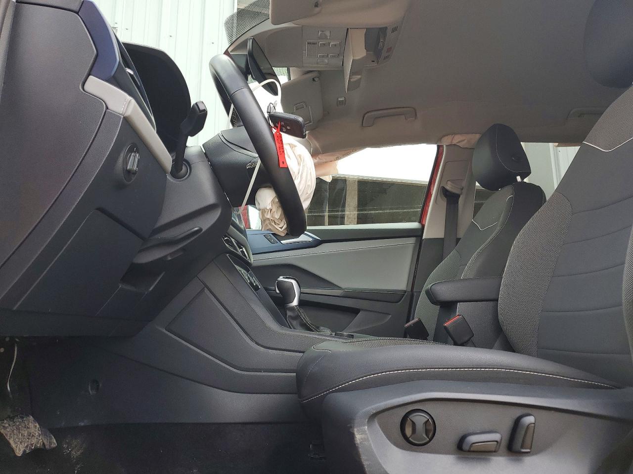 2024 Volkswagen All other VIN 3VVUX7B29RM089728 photo 7