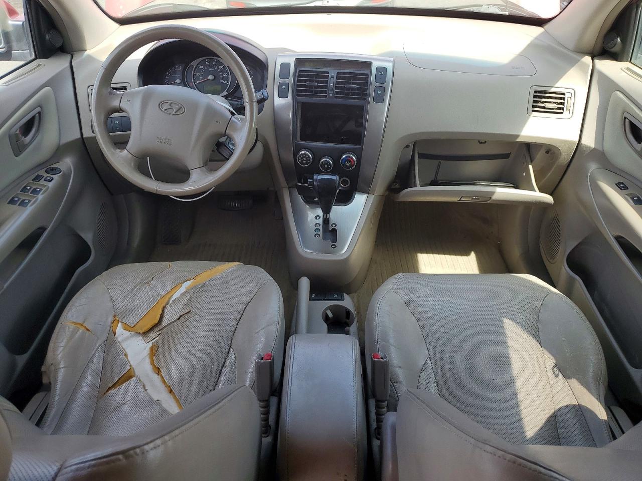 2005 Hyundai Tucson VIN KM8JN12D95U168629 photo 8