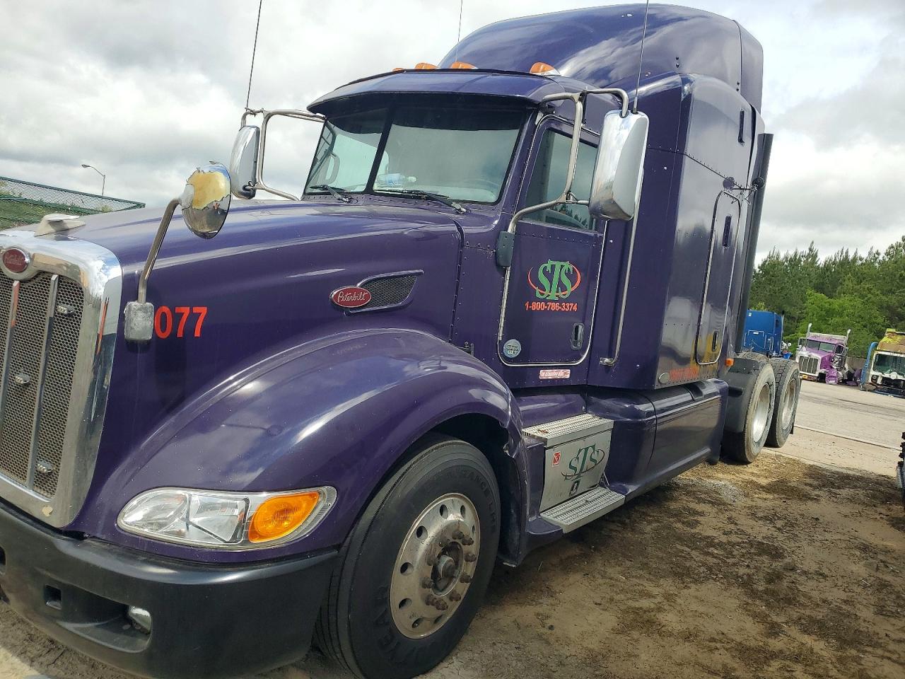 2011 PETERBILT All other VIN 1XPHD49X7BD131077 photo 2