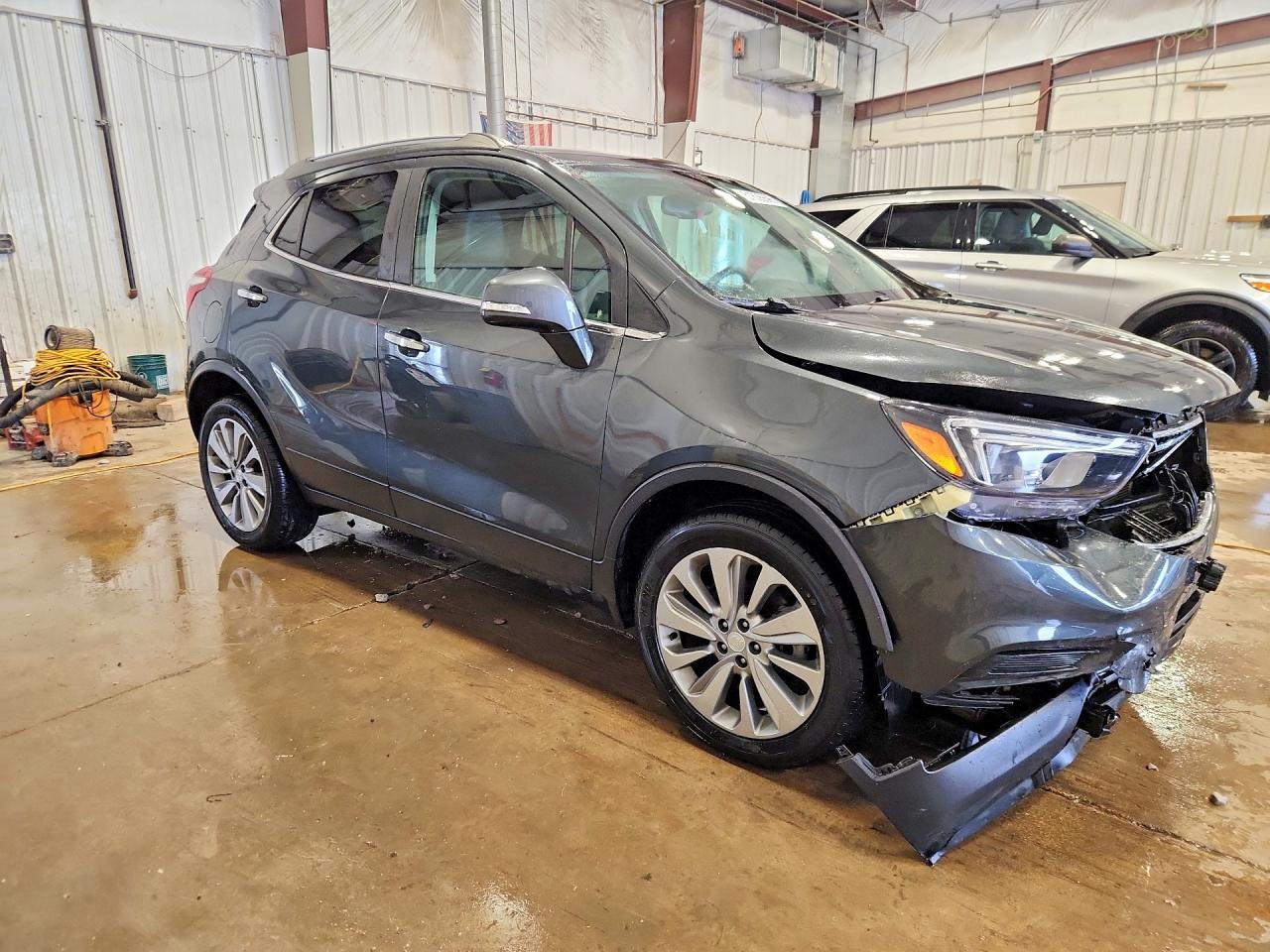 2018 Buick Encore VIN KL4CJASB7JB693065 photo 4