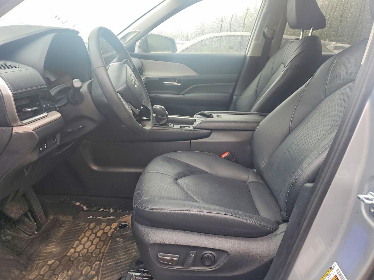 2024 Toyota All other VIN 5TDAAAB57RS069097 photo 7