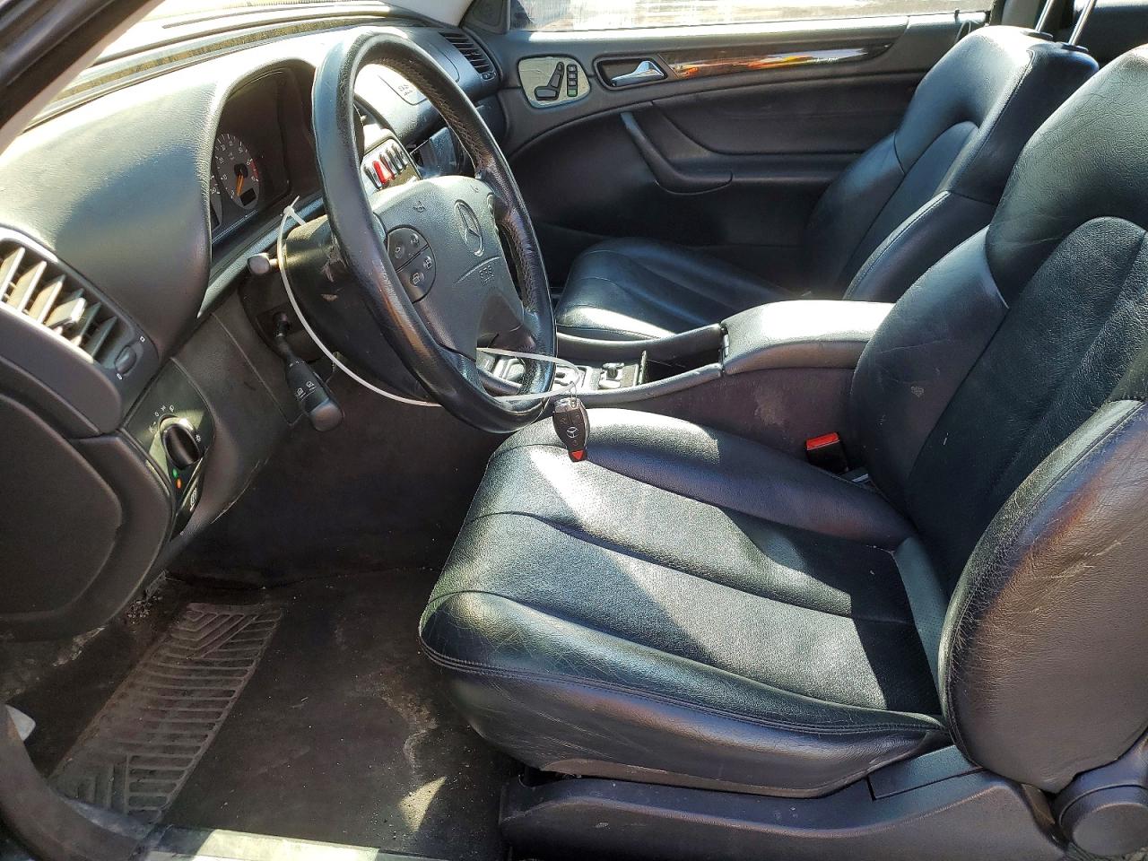 2002 MERCEDES-BENZ Clk-class VIN WDBLJ70GX2T105404 photo 7
